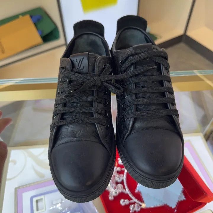 Louis Vuitton Louis Vuitton Black Casual Round Toe Sneakers -2508 Size US 5 / EU 37 - 2 Thumbnail
