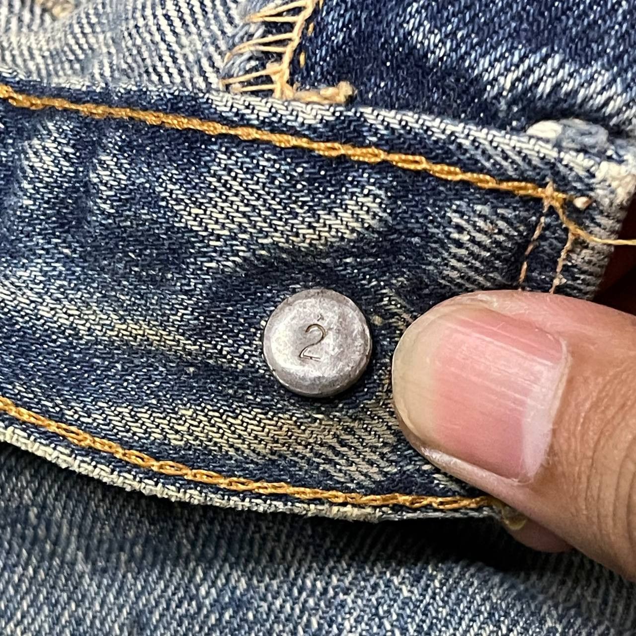 Levi's Vtg Levi's Big E Selvedge Button No.2 Thrashed Cuttoff Denim Size US 32 / EU 48 - 9 Thumbnail