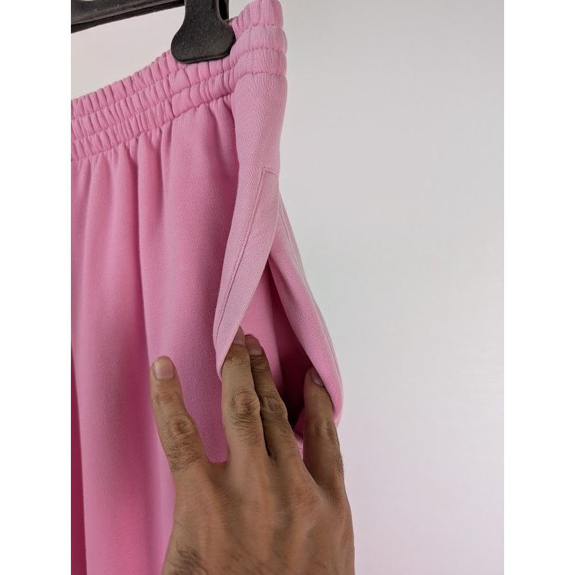 Balenciaga o1rshd1 offshore Medium Baggy Sweatpants in Pink Size US 32 / EU 48 - 4 Thumbnail