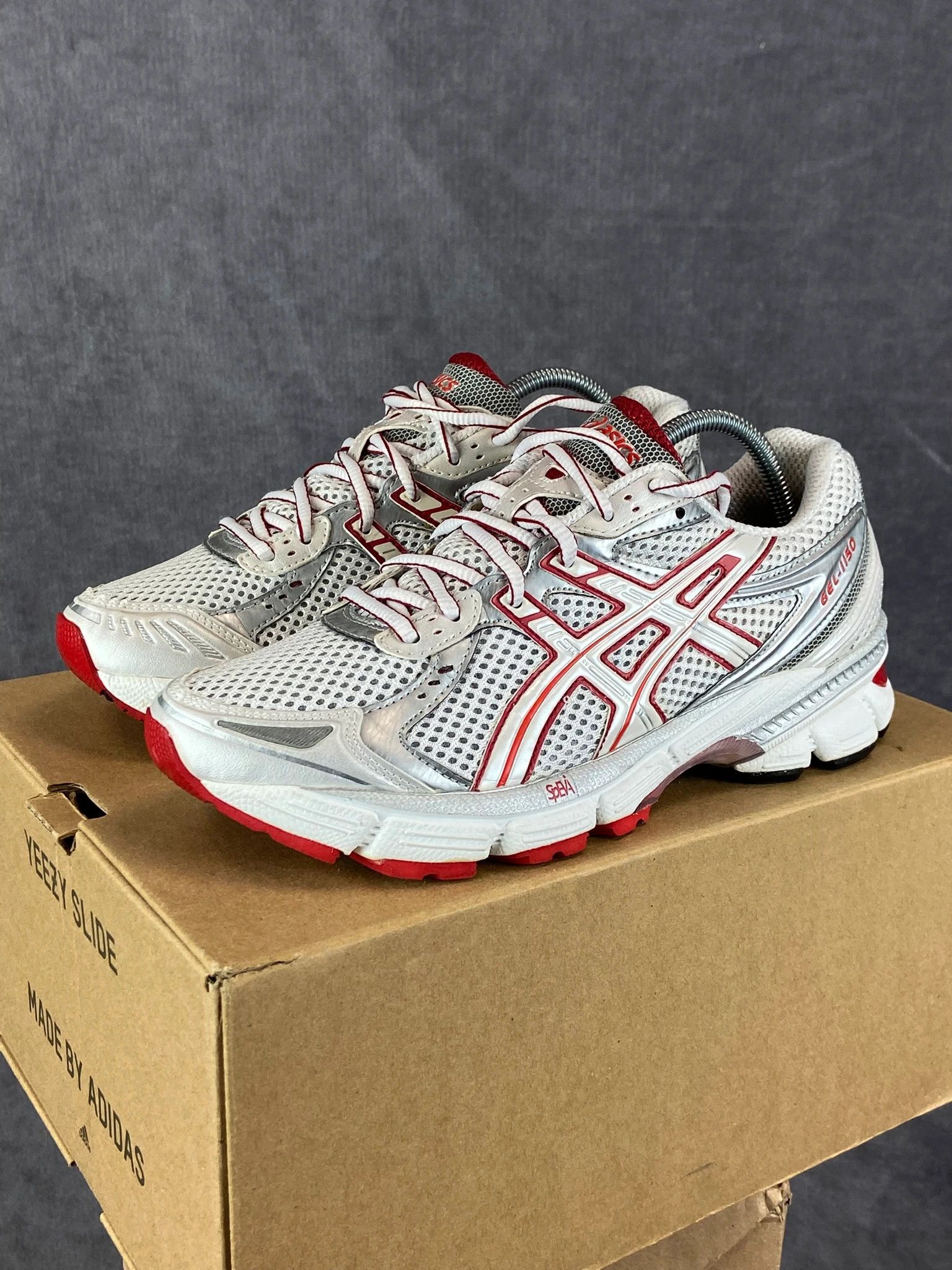Asics ASICS White Sport Sneakers Size EU 38 Size US 5.5 / EU 38 - 1 Thumbnail