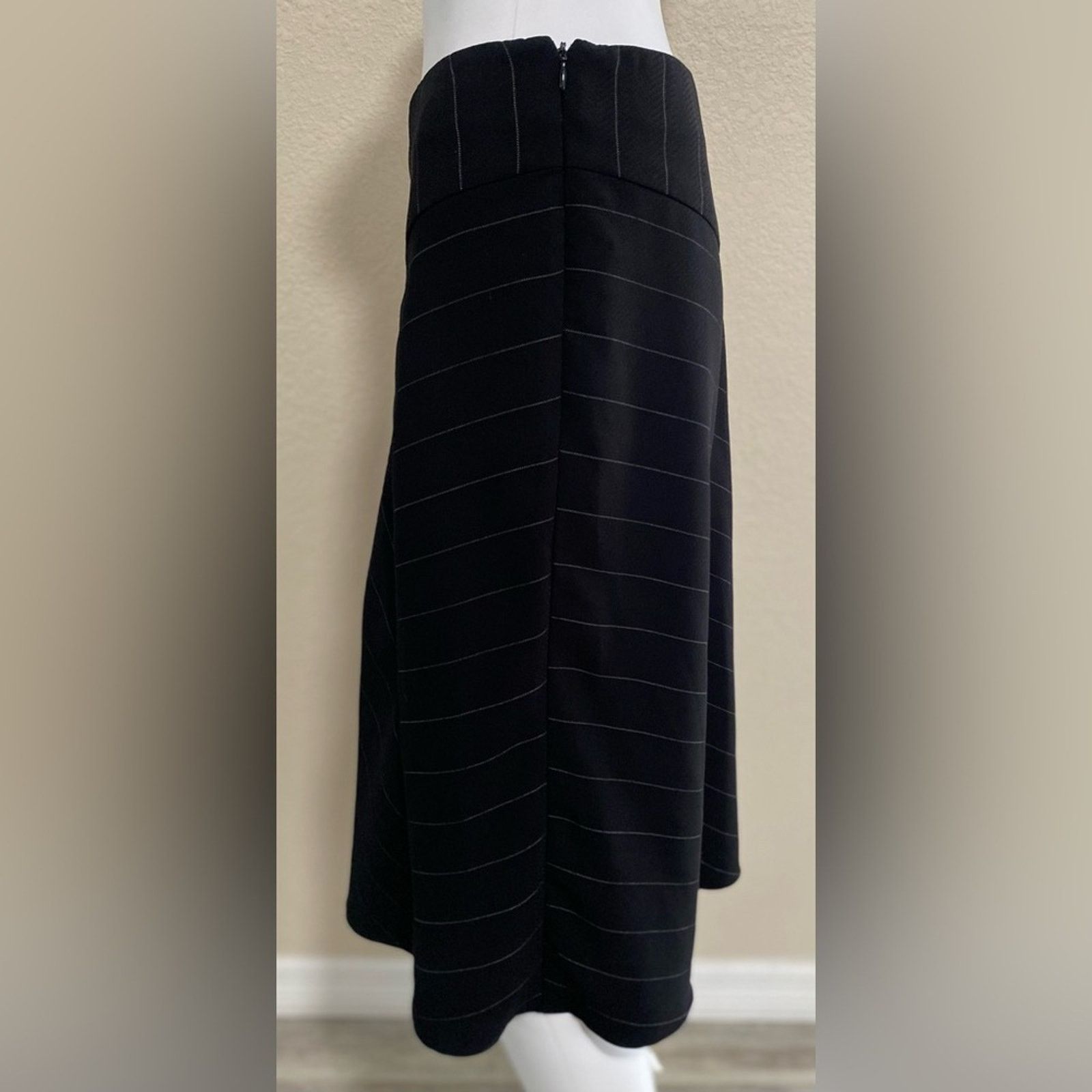 Other New York & Company | Pinstriped A Line Flair Midi Skirt | 4 Size 27" / US 4 / IT 40 - 2 Thumbnail