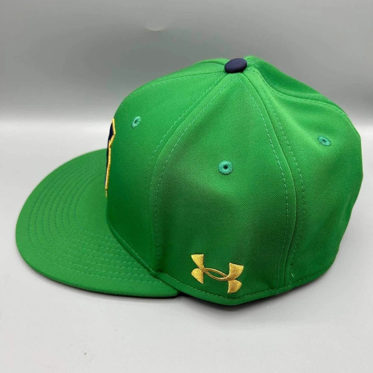 Under Armour Notre Dame Fighting Irish Hat Men Small Green NCAA Fitted Size ONE SIZE - 3 Thumbnail