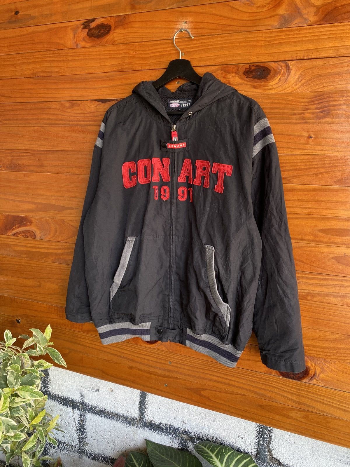 Vintage Vintage CONART 1991 Hooded Jacket – Black Hip Hop Streetwear Size US M / EU 48-50 / 2 - 4 Thumbnail