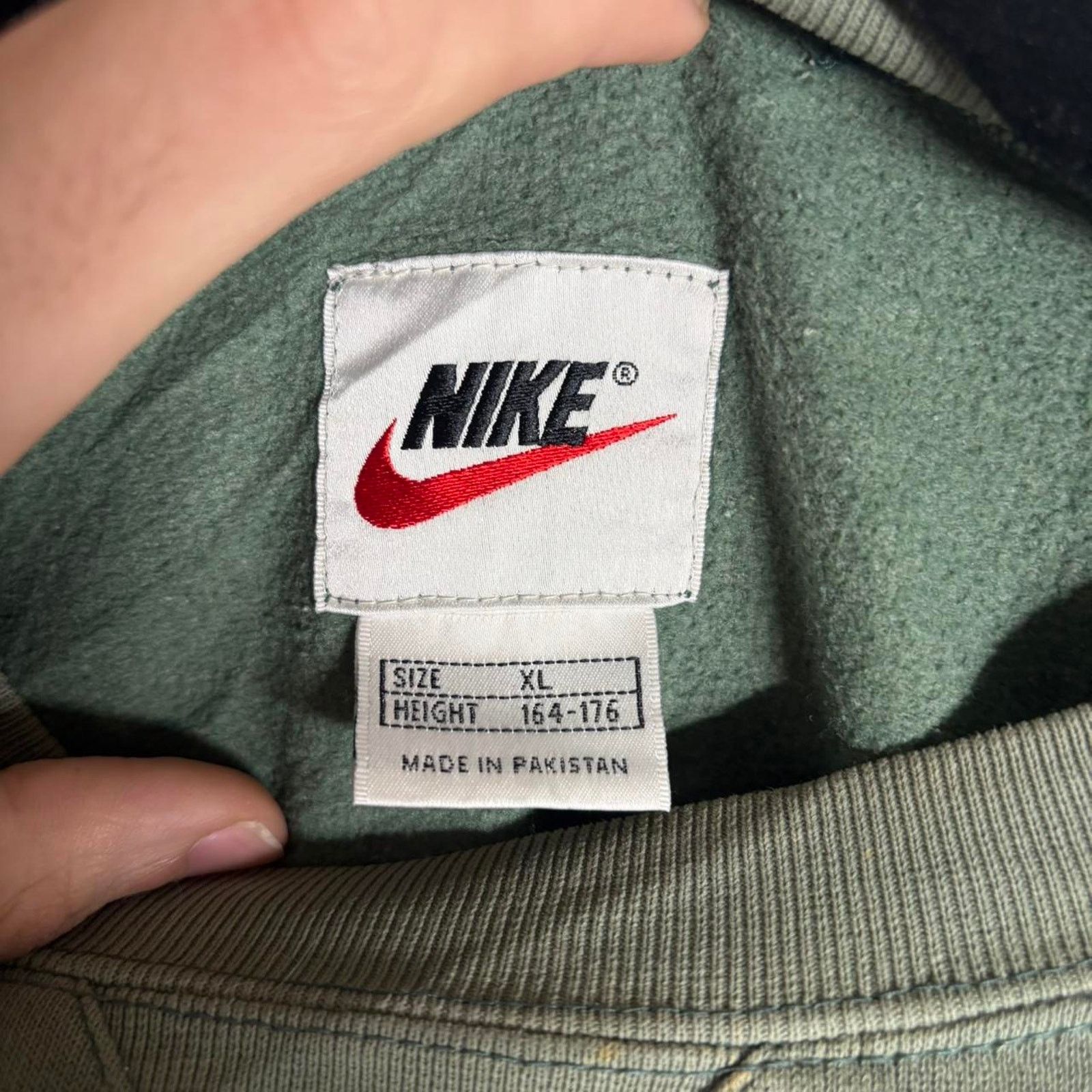 Nike Vintage 90s nike green heavy crewneck sweatshirt big swoosh Size US XL / EU 56 / 4 - 2 Thumbnail