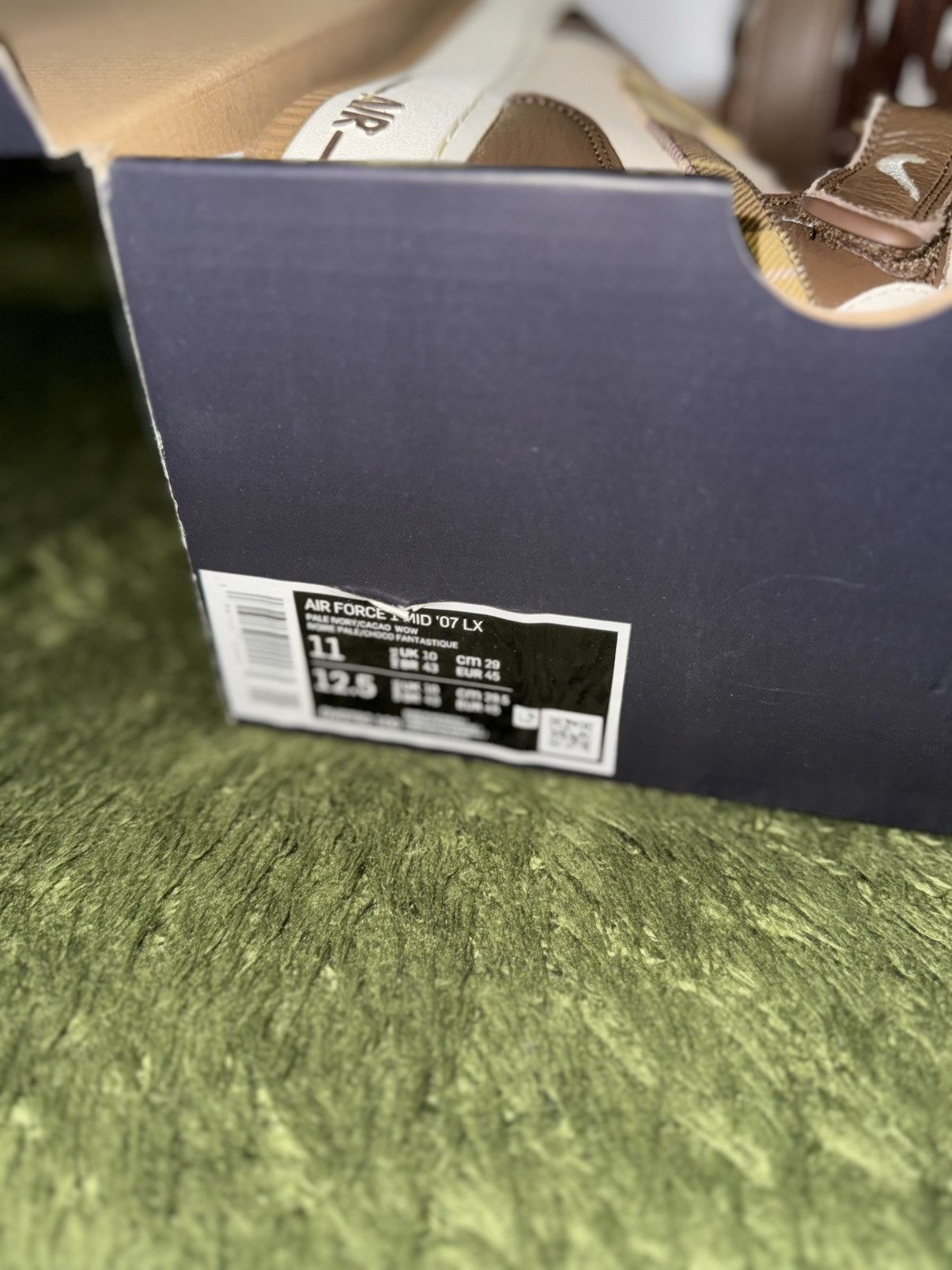 Nike [US 11] Nike Air Force 1 Mid ’07 LX Cacao Wow / Pale Size US 11 / EU 44 - 8 Thumbnail