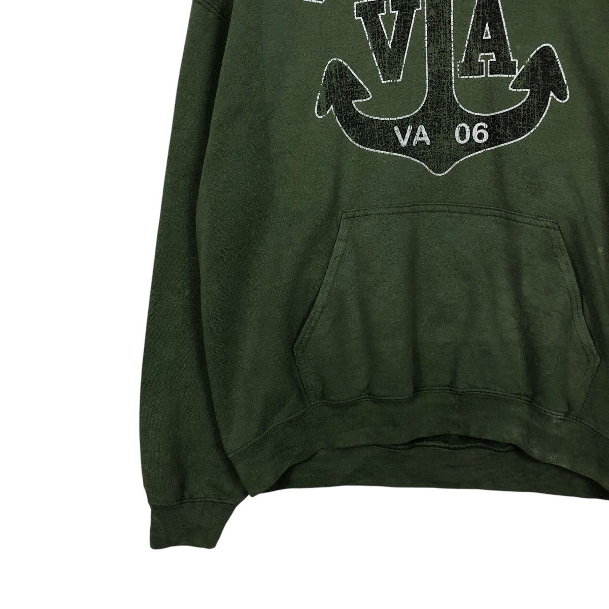 Japanese Brand 📌Vintage Hoodie Pull Over Virginia Beach Spell Out Big Logo Size US L / EU 52-54 / 3 - 5 Thumbnail