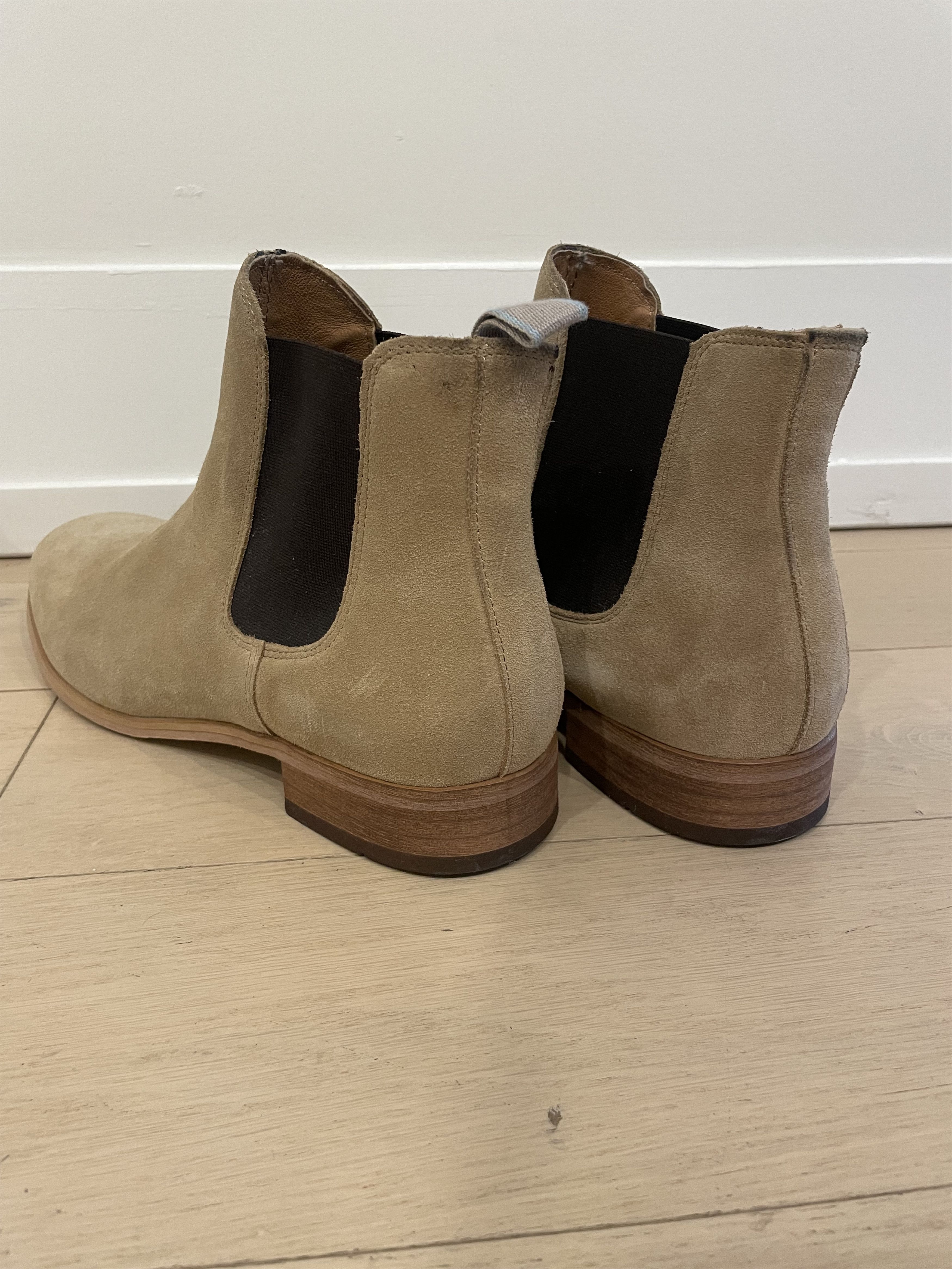Shoe The Bear Tan Suede Chelsea Size US 10 / EU 43 - 2 Thumbnail