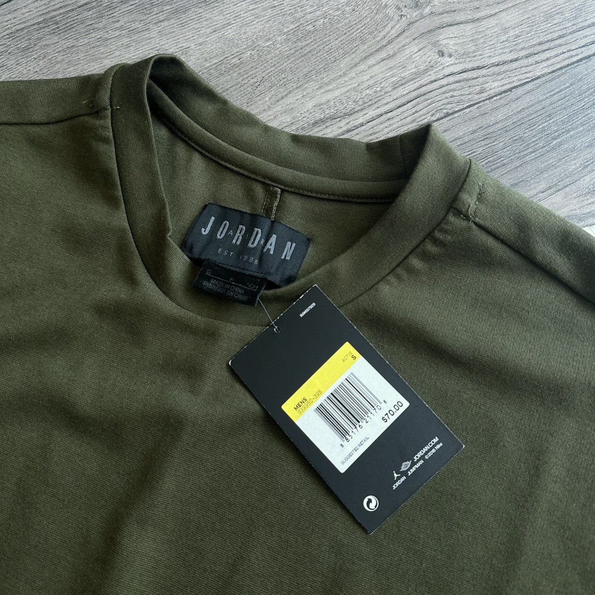 Jordan Brand Jordan Brand Men's Standard Fit Dark Olive Green T-Shirt Size US S / EU 44-46 / 1 - 3 Thumbnail