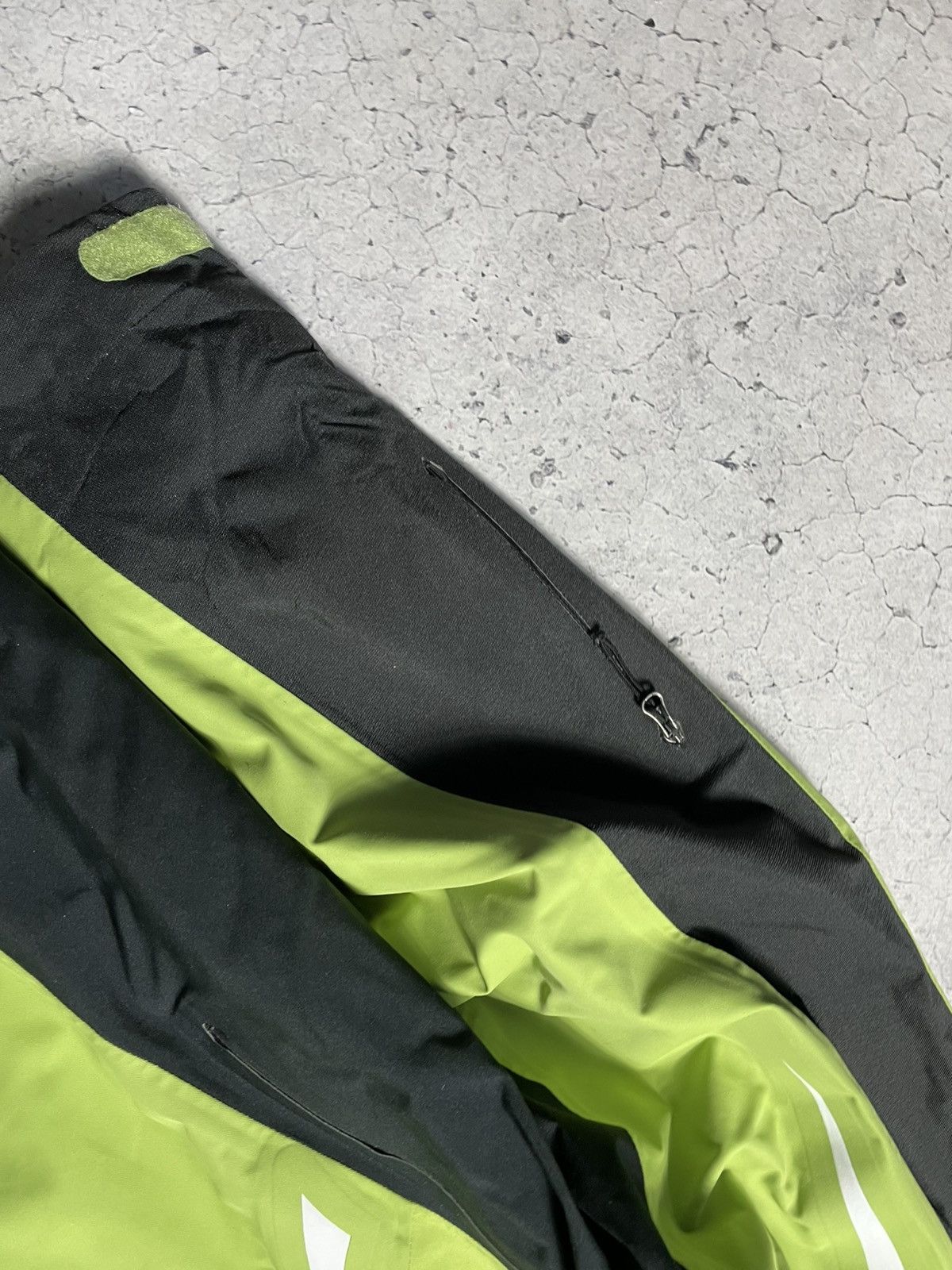 KJUS Kjus Ski Jacket Mask Rare Gore-Tex Size US L / EU 52-54 / 3 - 21 Thumbnail