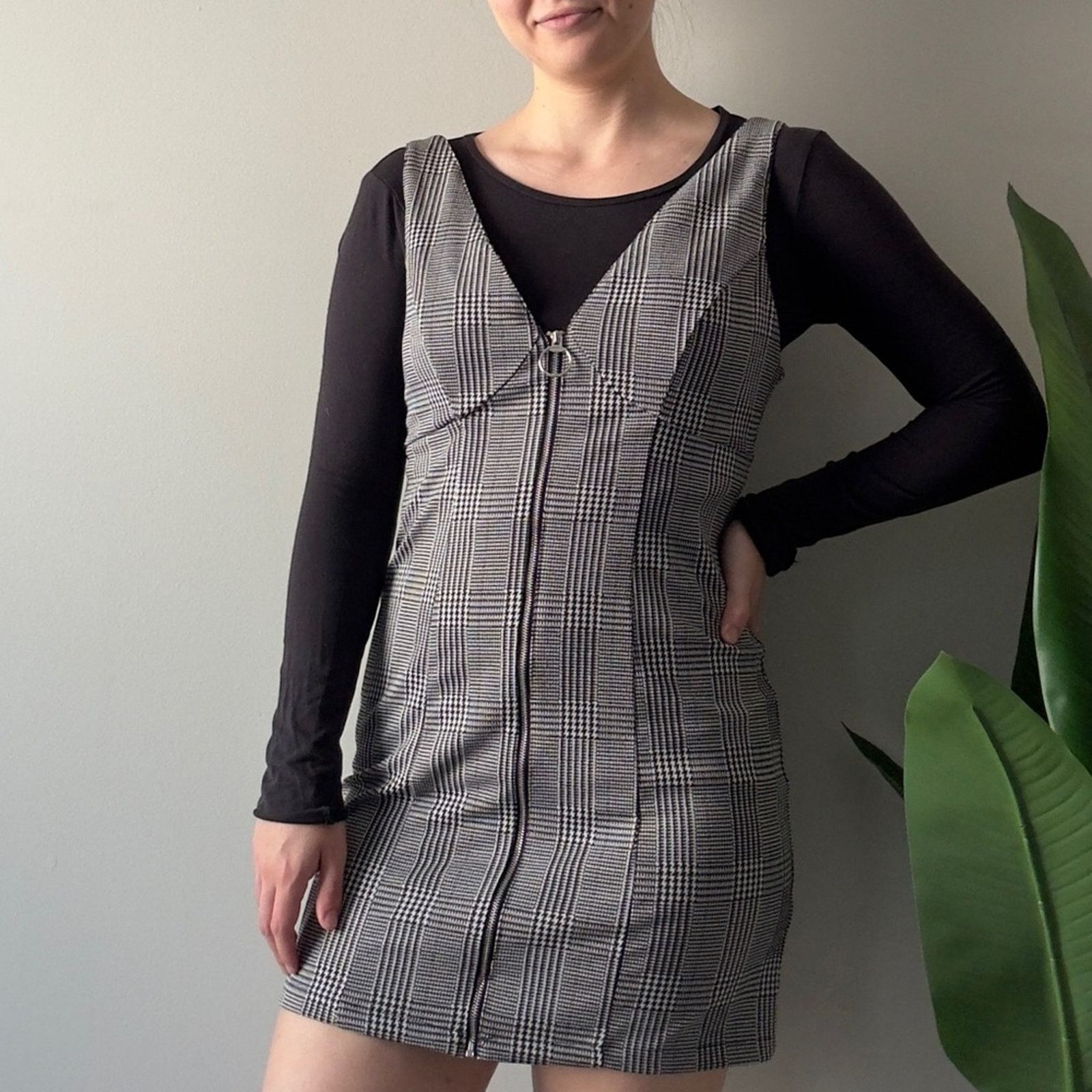 Other Love Tree Pinafore Plaid Black White mini Dress Full Zip EUC Size M / US 6-8 / IT 42-44 - 13 Thumbnail