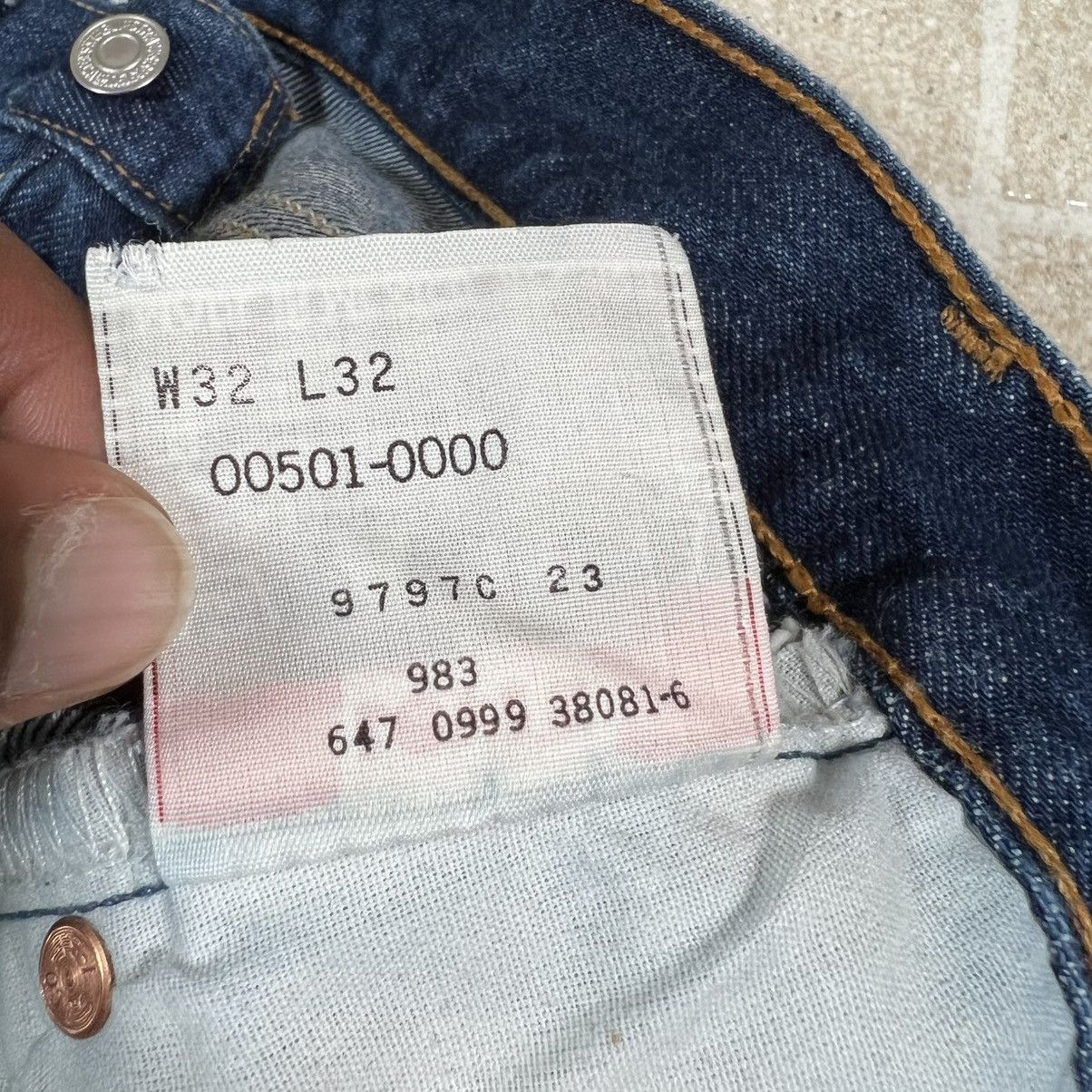 Levi's Vtg 90s Levi’s 501XX Button Fly Jeans Made in Mexico 29x28 Size US 29 - 9 Thumbnail