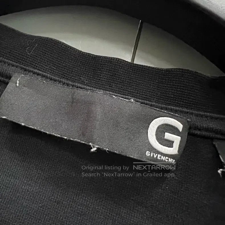 Givenchy Givenchy Black Pattern Printed Short Sleeve (Size L) Size US L / EU 52-54 / 3 - 2 Thumbnail