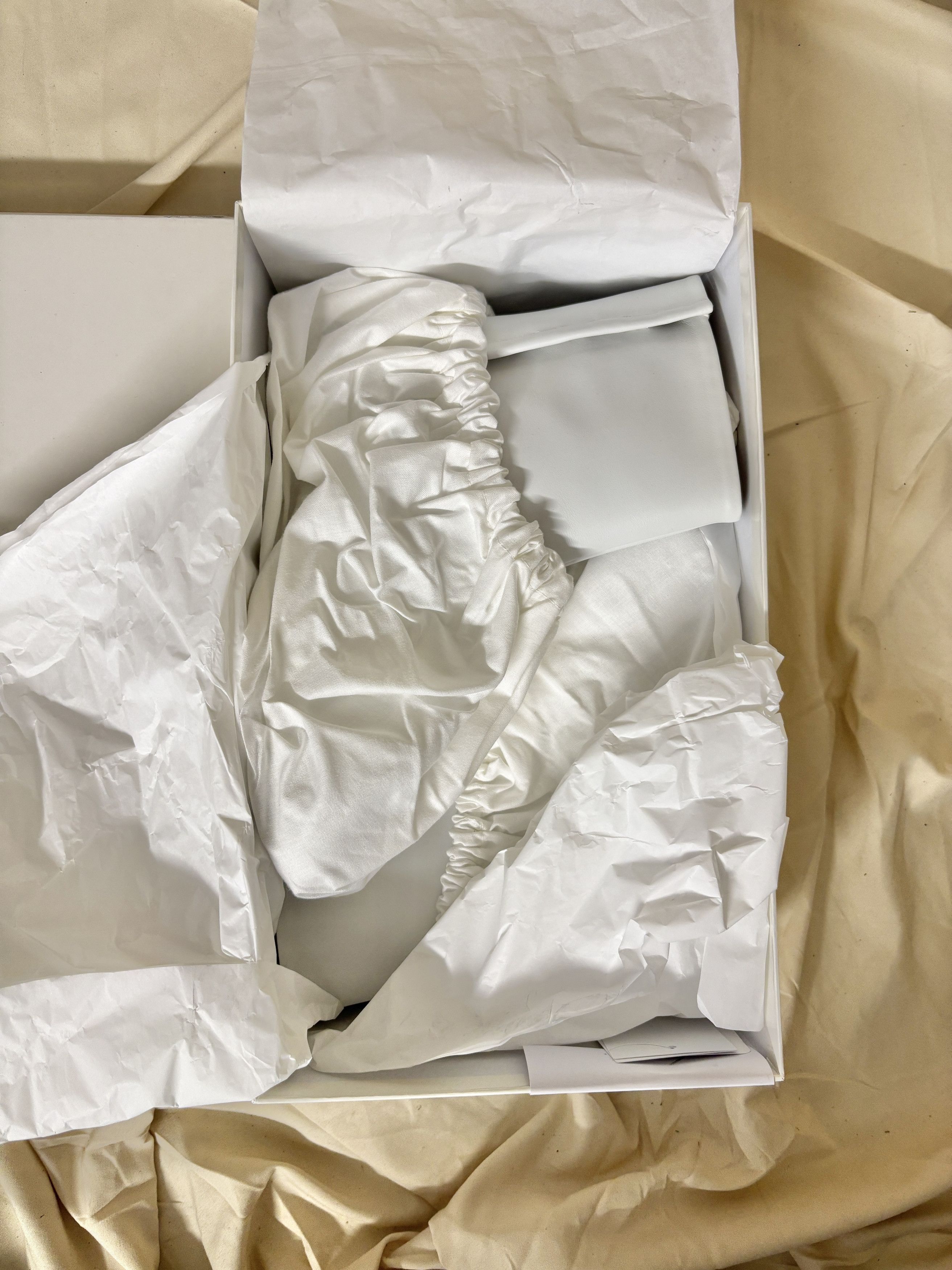 Maison Margiela Margiela white tabi boot Size US 10 / IT 40 - 12 Thumbnail