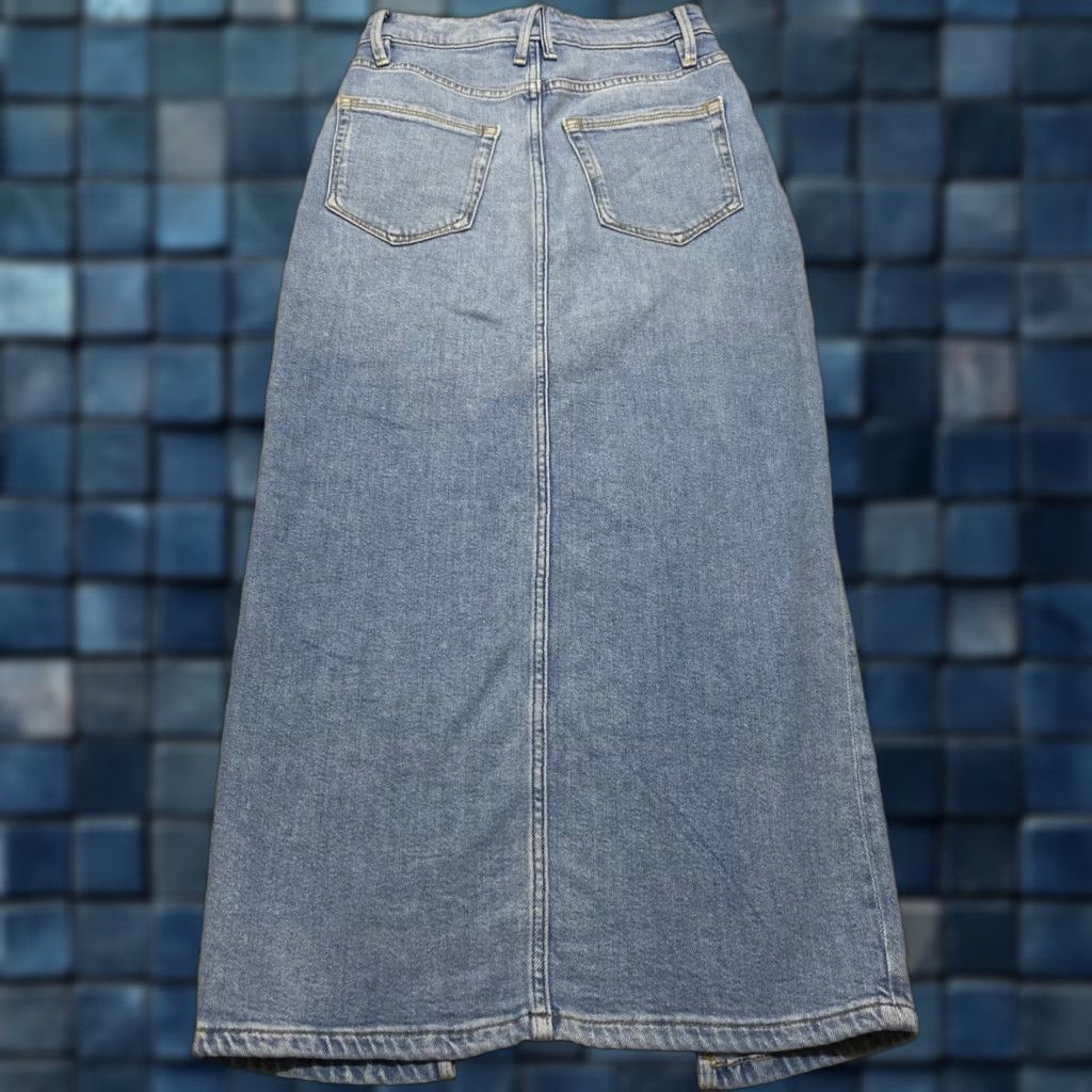 Good American Good American Womens Denim Skirt Midi Straight Slit Blue 0 XS? Size 25" / US 0 / IT 36 - 1 Thumbnail