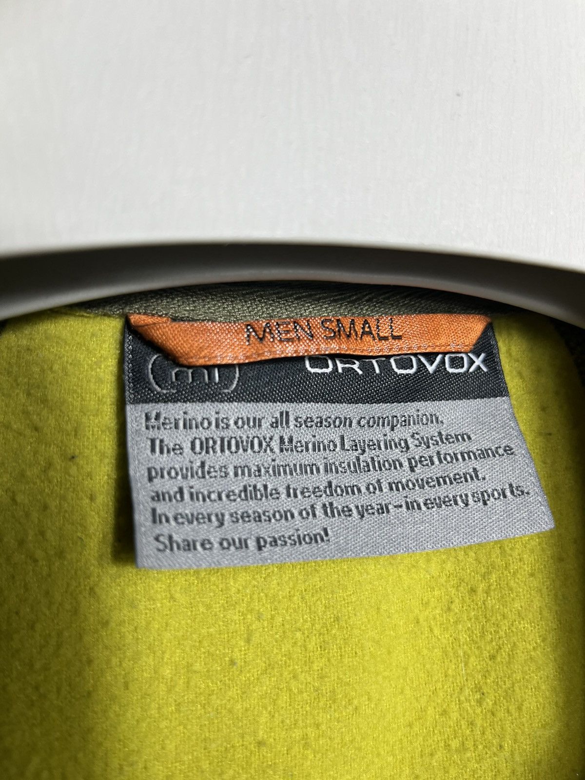 ORTOVOX × Sports Specialties Ortovox Men’s Merino Inside Fleece Grid Yellow Vest Jacket Size US S / EU 44-46 / 1 - 8 Thumbnail