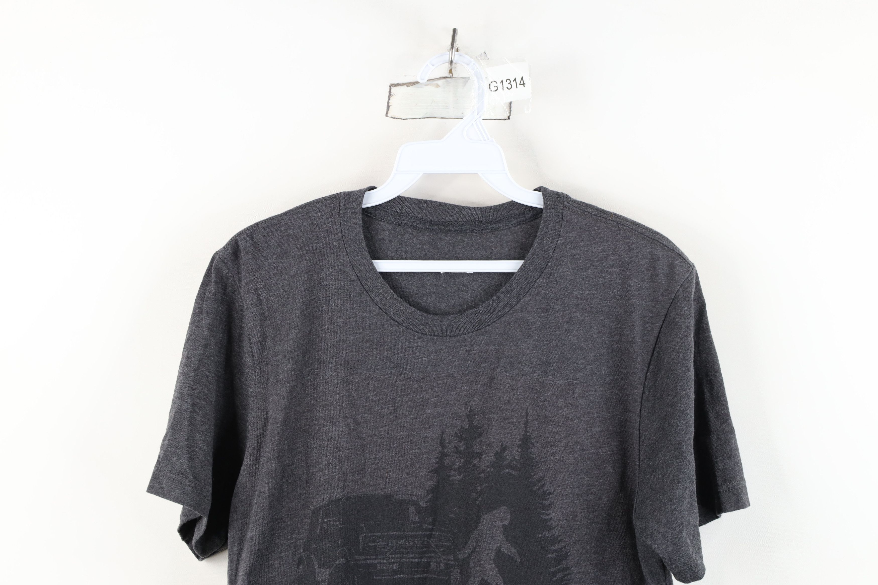 Vintage Ford Motor Co Sasquatch Jersey Knit T-Shirt Charcoal Gray Size US M / EU 48-50 / 2 - 2 Thumbnail
