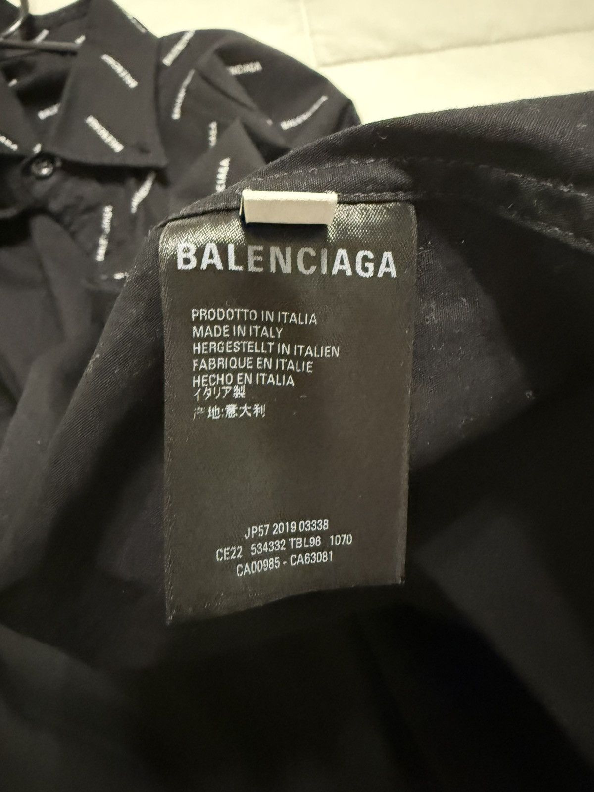Balenciaga Balenciaga all over logo poplin shirt Size US L / EU 52-54 / 3 - 6 Thumbnail