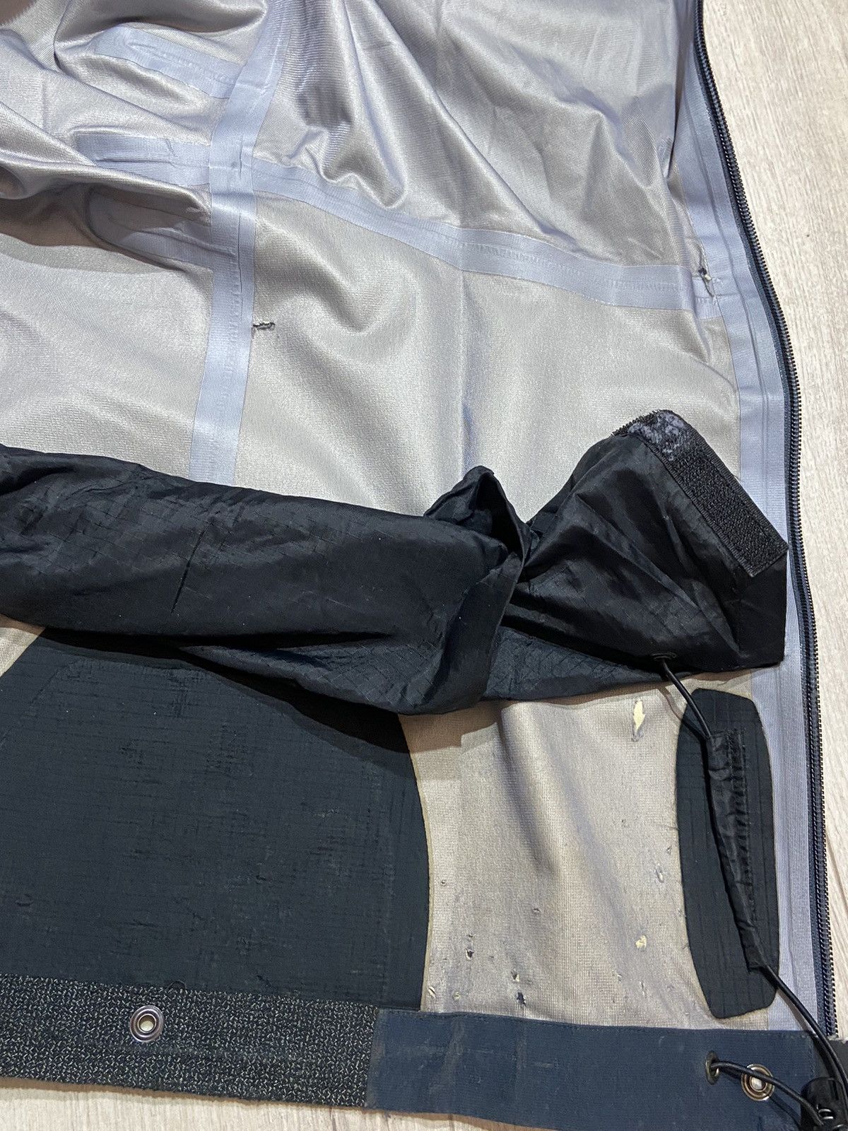 Arc'teryx Arc'teryx Gore-Tex Vintage Zip Hiking Pants Rare 2000 S Size 30" / US 8 / IT 44 - 13 Thumbnail