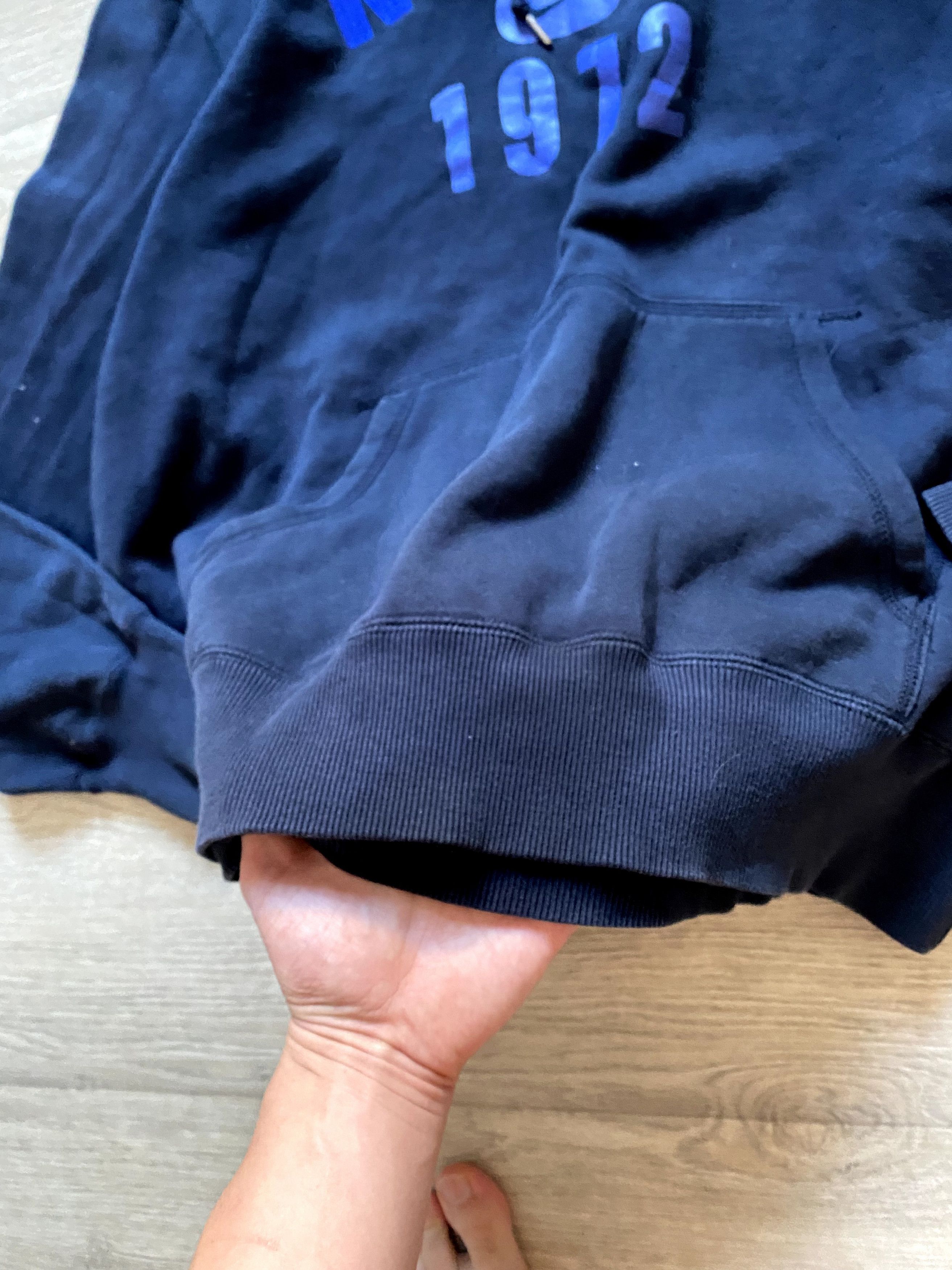 Nike Vintage Nike Spell Out Center Logo Swoosh Navy Hoodie Size US XL / EU 56 / 4 - 5 Thumbnail