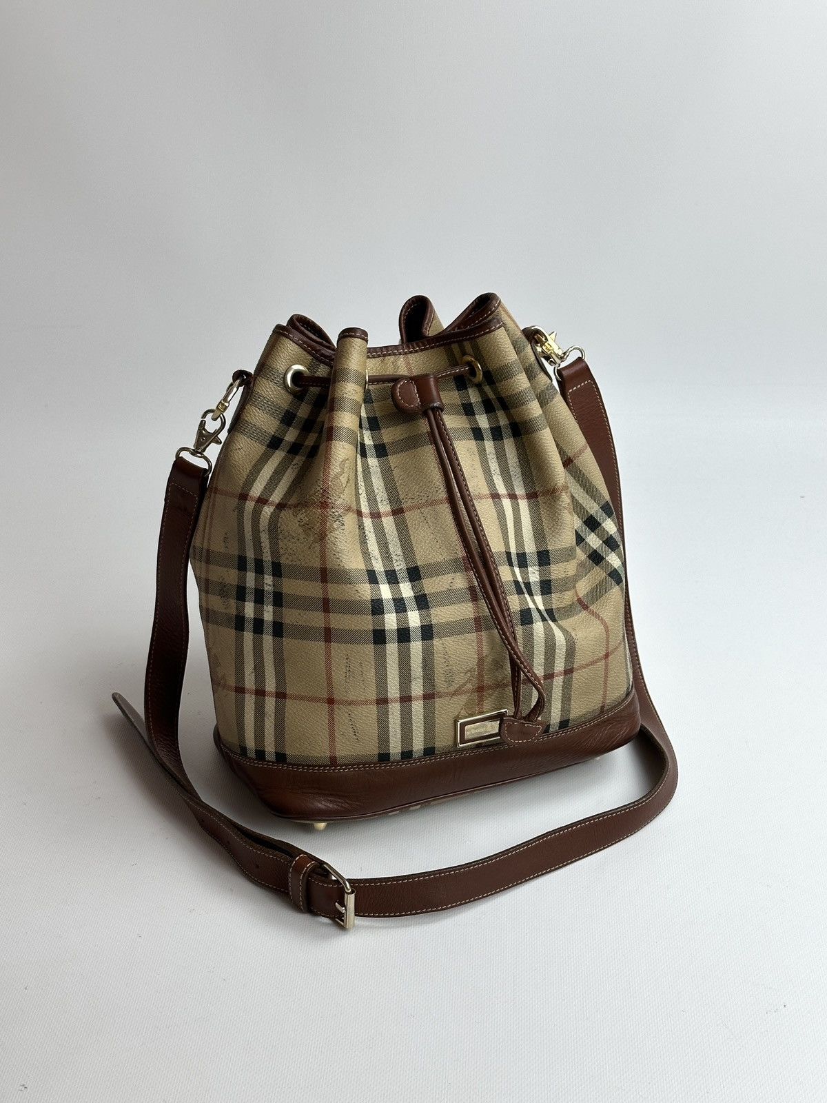 Vintage Burberry Nova Check Drawstring Leather Bucket Bag