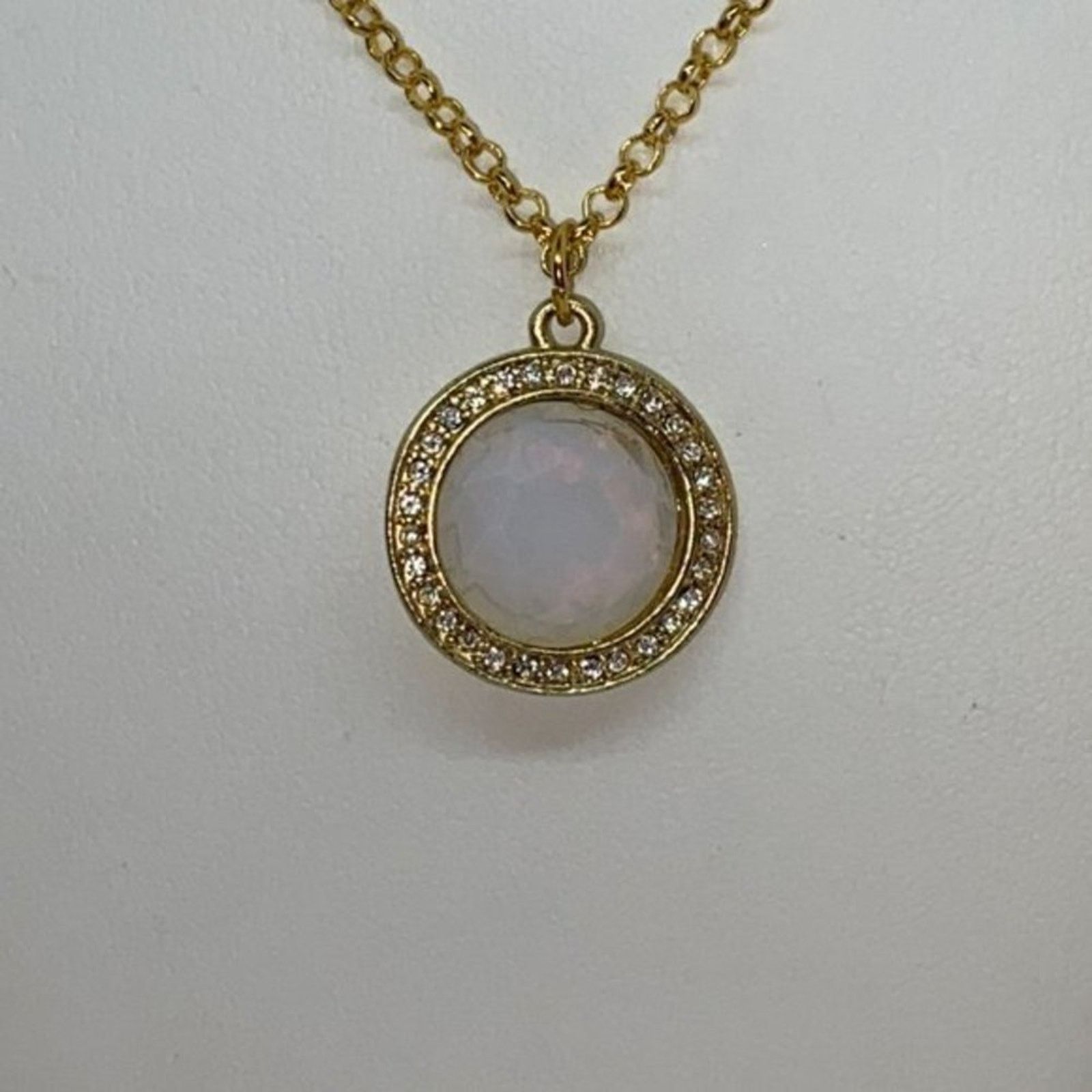 Handmade Gold-Tone Rhinestone Iridescent Pendant Necklace Size ONE SIZE - 2 Thumbnail