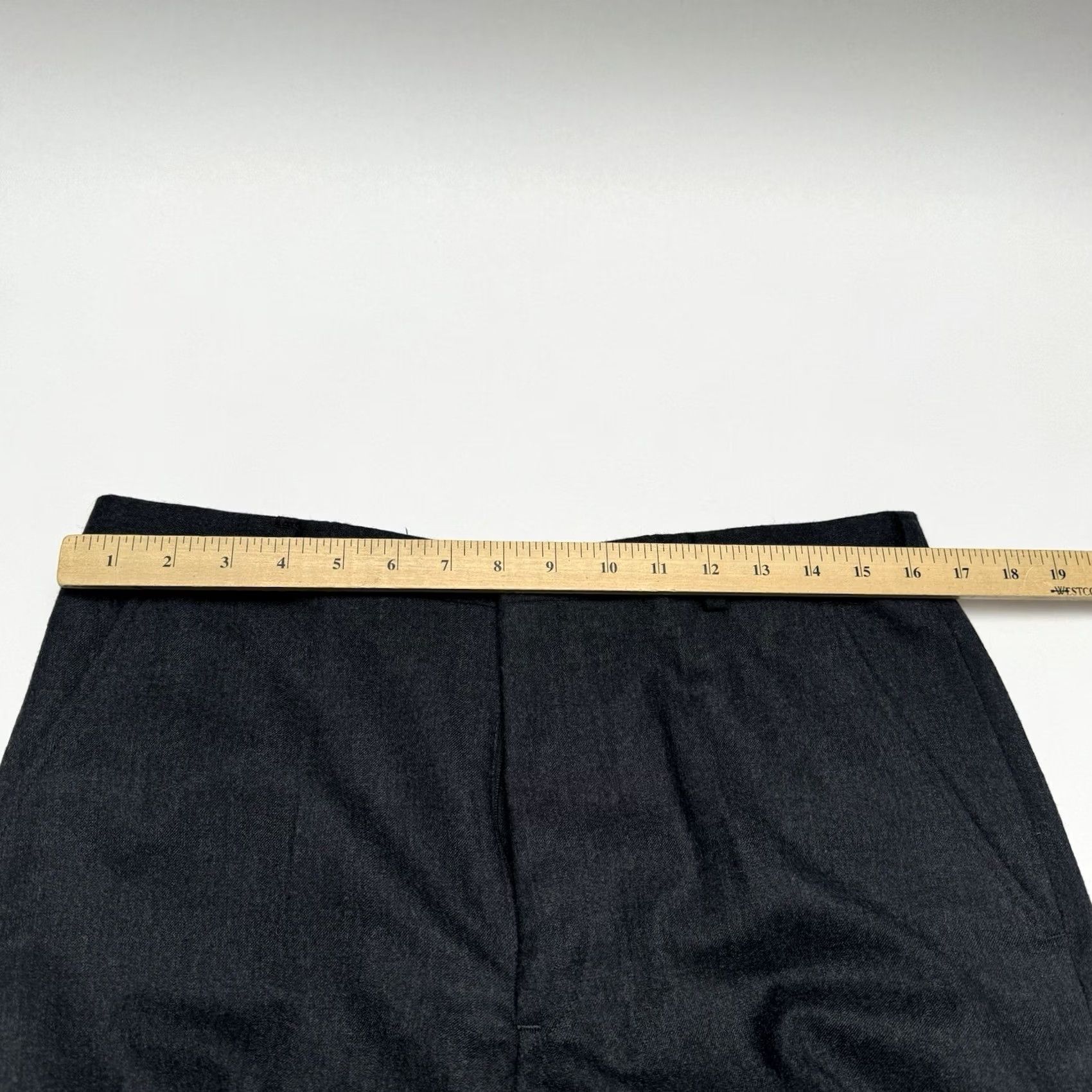 Hart Schaffner Marx VINTAGE Hart Schaffner & Marx 33W Black Pure Virgin Wool Trousers Pants 70s Pleated - Mens Wide 28 Inseam 33 Waist Black 100% Wool Original Size US 33 - 6 Thumbnail