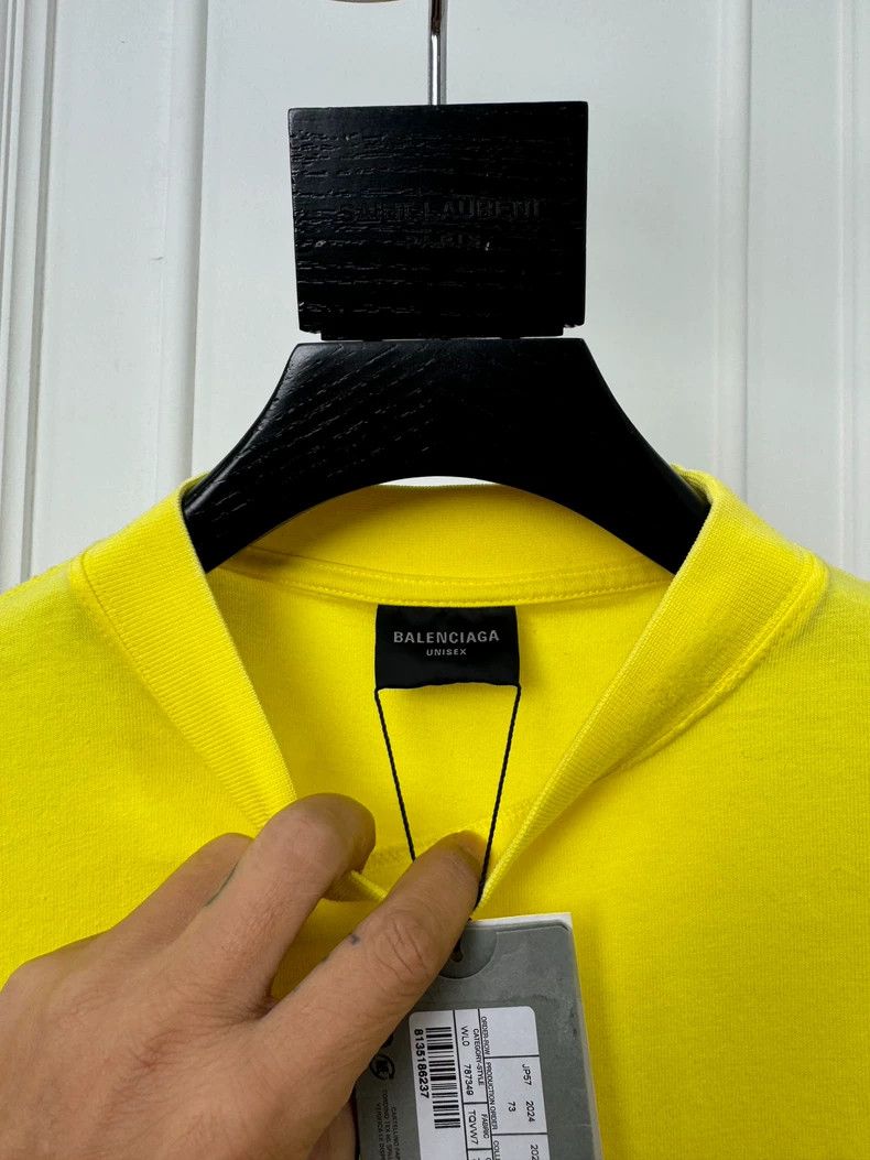 Balenciaga Balenciaga size 2 Yellow flame double-ring short sleeve Size US S / EU 44-46 / 1 - 4 Thumbnail