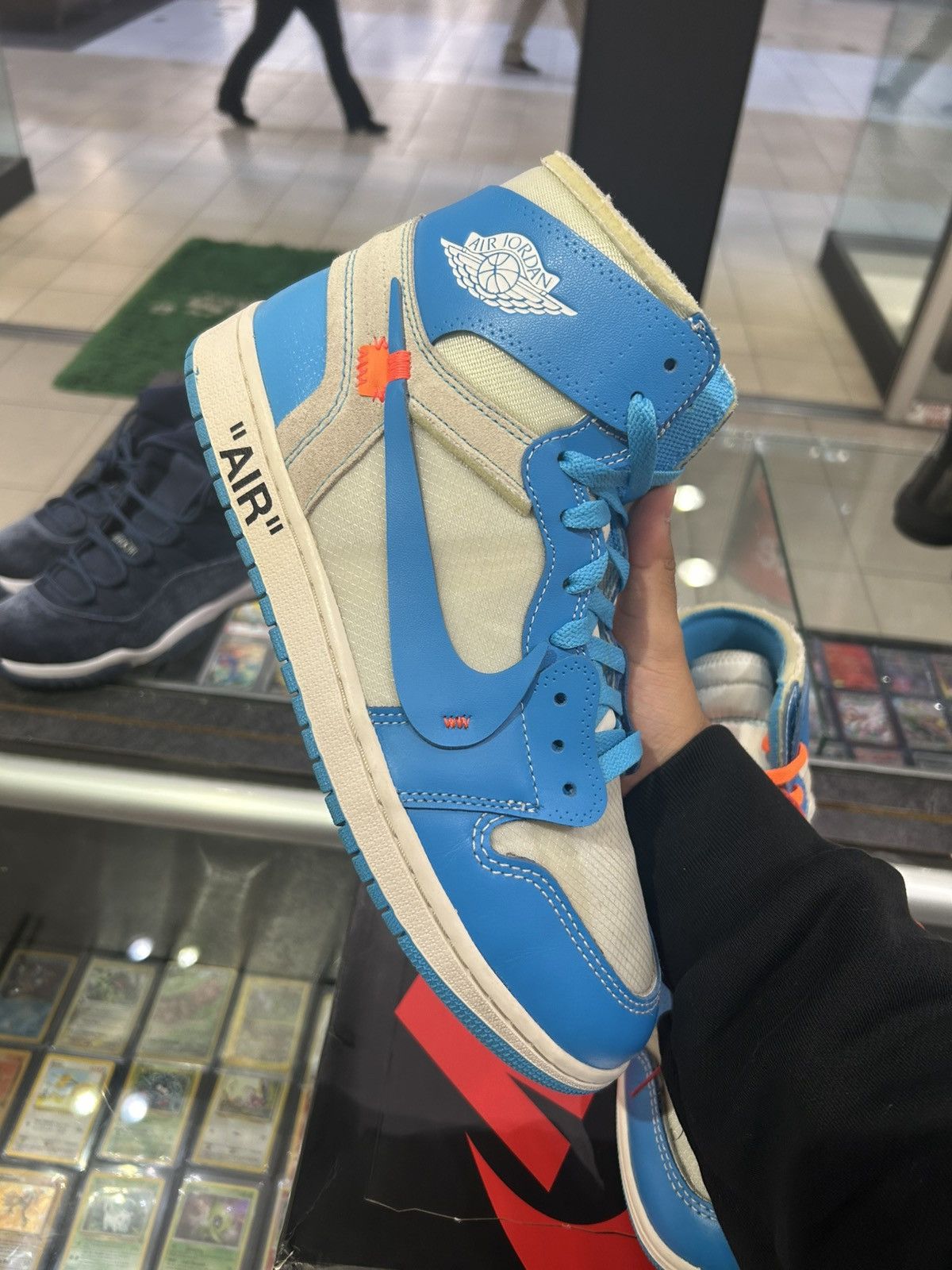 Jordan Brand × Off-White Jordan 1 Offwhite University Blue Size US 11 / EU 44 - 5 Thumbnail