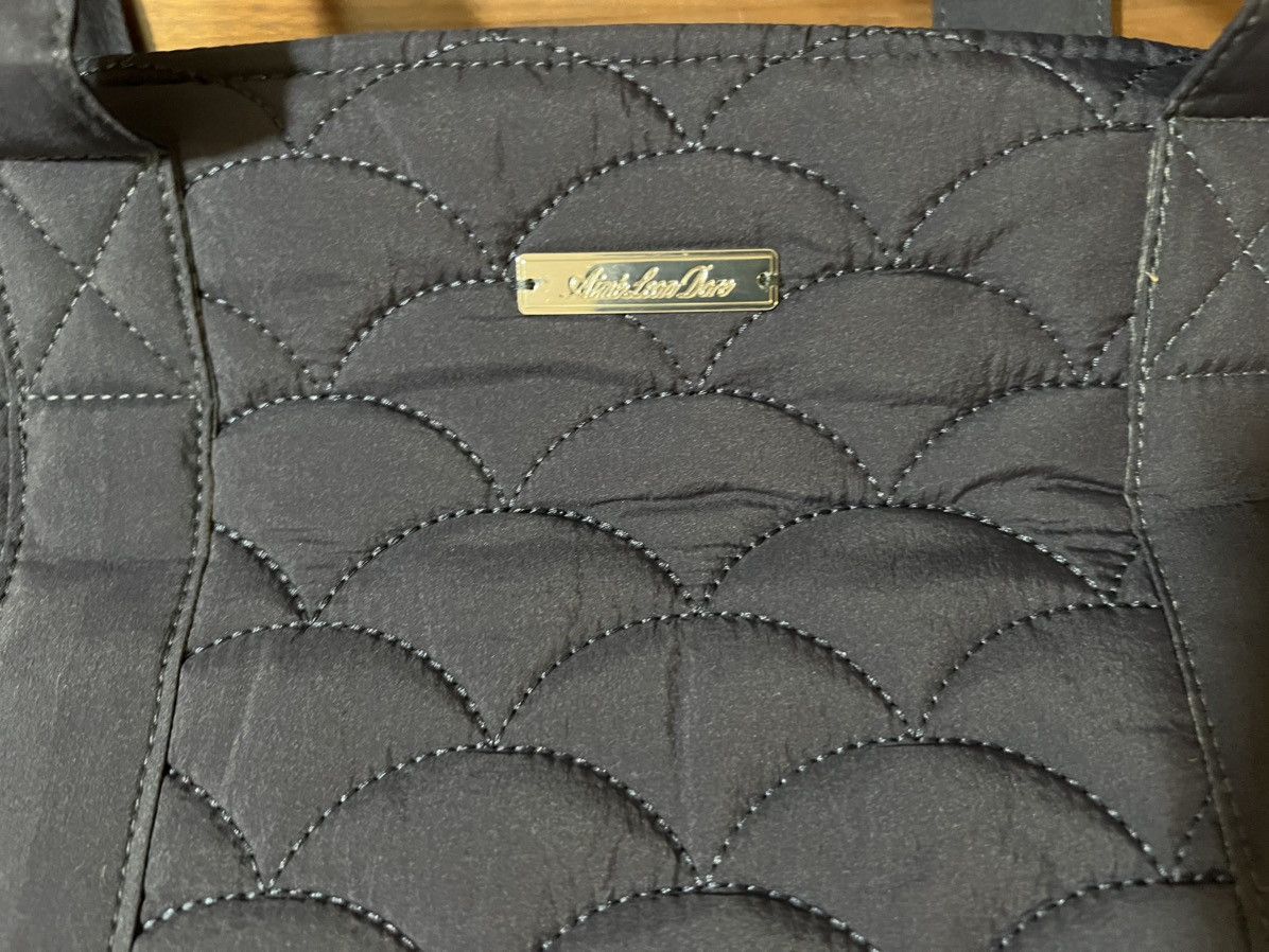 Aime Leon Dore Aime Leon Dore ALD Nylon Scallop Quilted Tote Bag in Navy Size ONE SIZE - 2 Thumbnail