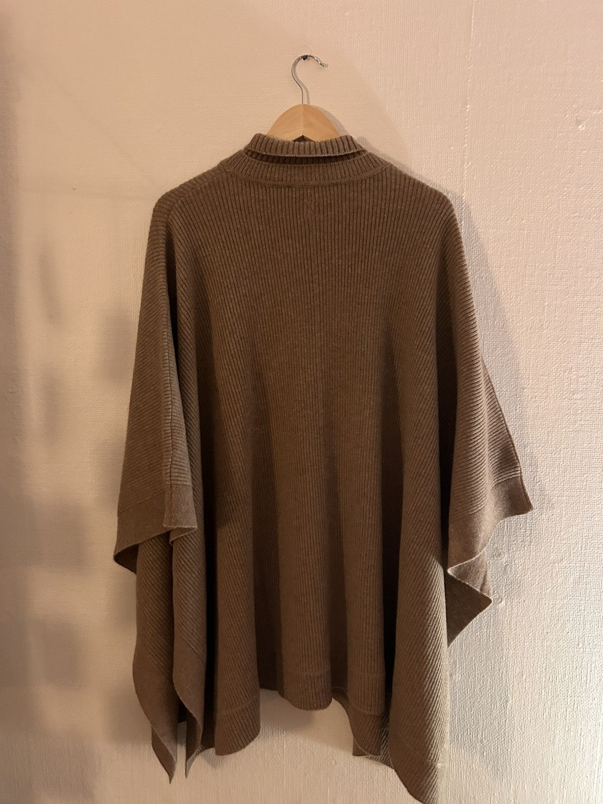 Max Mara Max Mara Cashmere Cape Size ONE SIZE - 7 Thumbnail