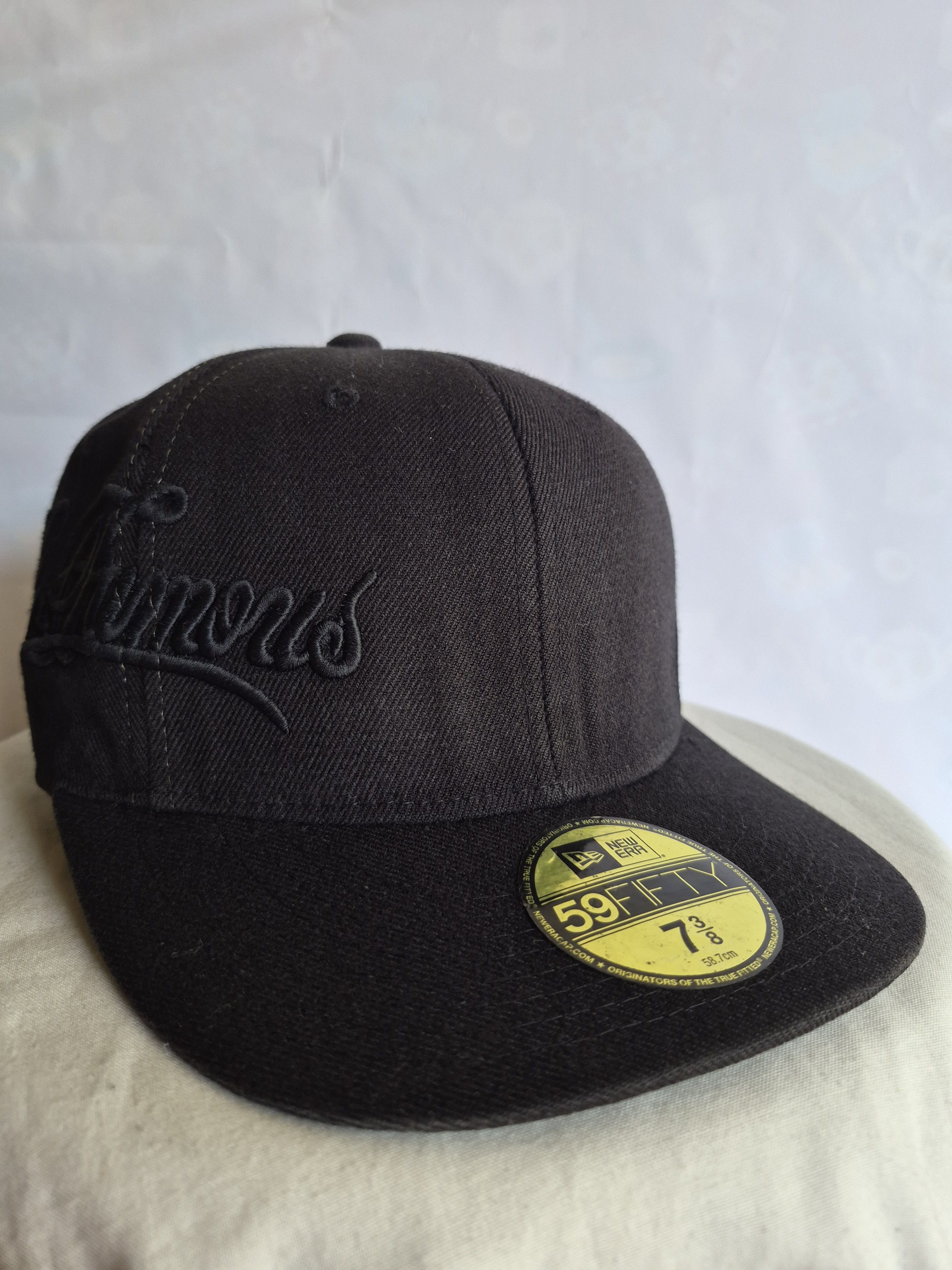 New Era × Supreme World Famous Supreme x New Era Hats Size 44 - 1 Thumbnail