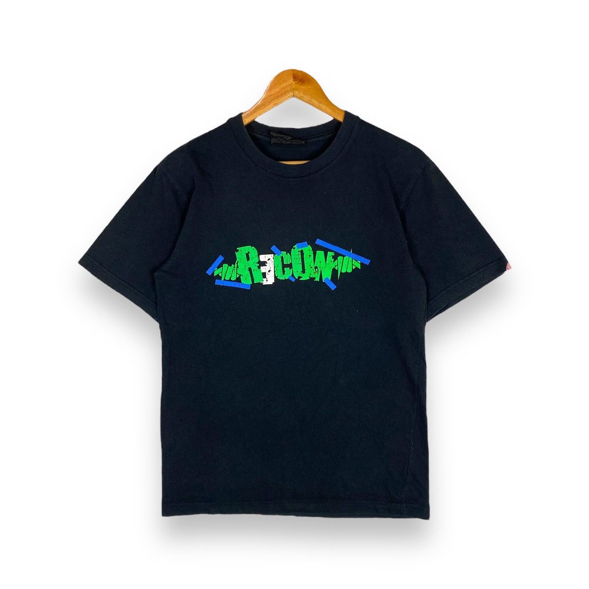 ​【希少】UNDERCOVER UC RESORT GROUP Tシャツ Undercover Undercover 2008 S/S UC Resort Group Tee | Grailed