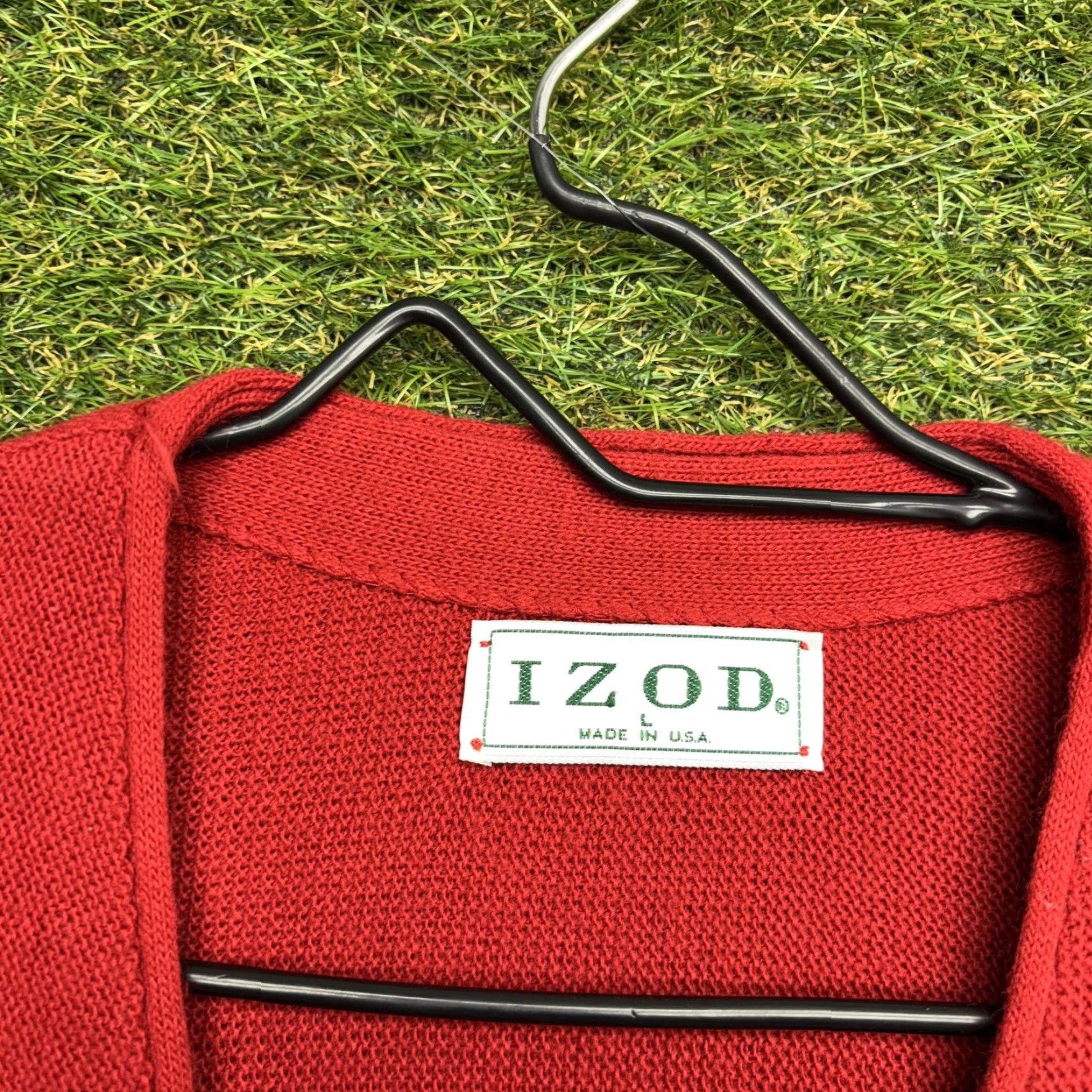 Izod VINTAGE IZOD Cardigan Sweater Mens Large Red Knit Crest Logo Preppy All Seasons Size US L / EU 52-54 / 3 - 7 Thumbnail