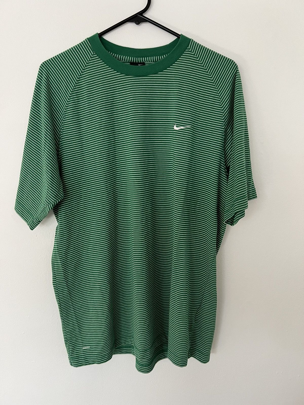 Nike Vintage T-shirt Nike dry-fit Size US L / EU 52-54 / 3 - 1 Thumbnail