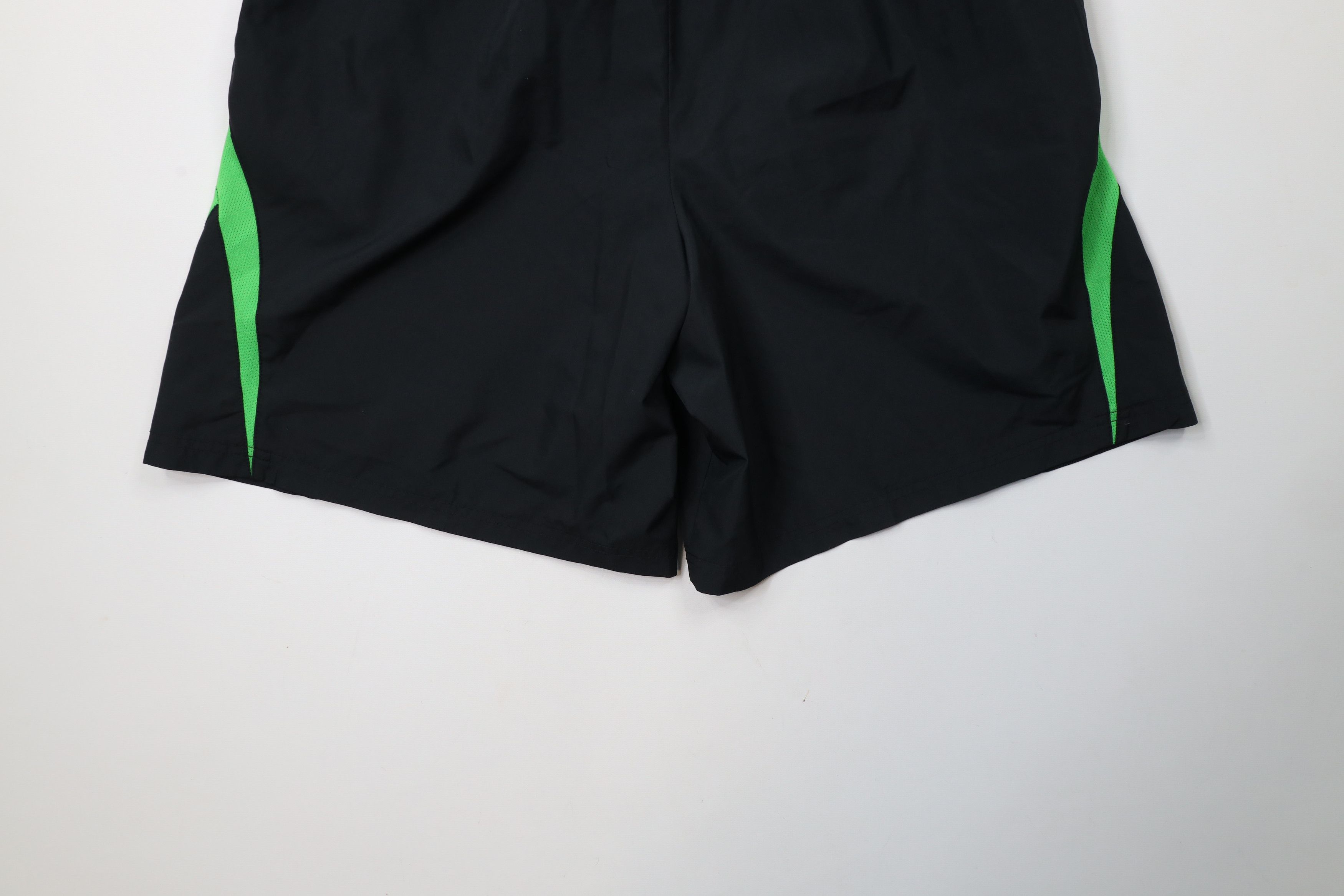 Champion × Vintage Vintage 90s Champion Classic Logo Running Soccer Shorts Size US 34 / EU 50 - 12 Thumbnail
