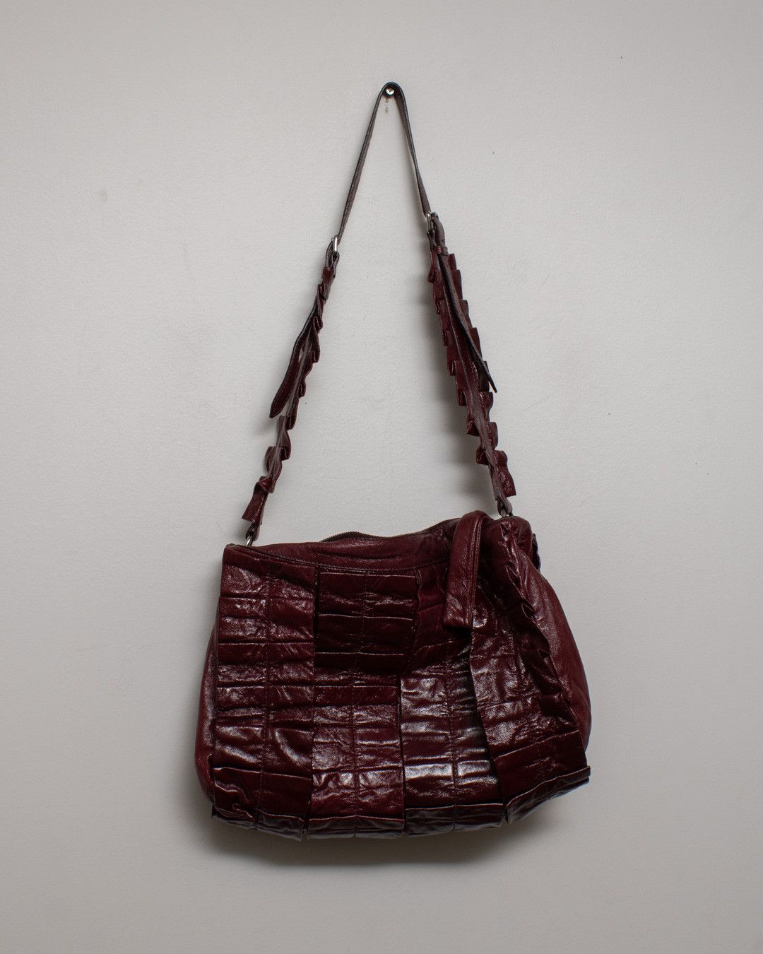 Miu Miu Miu Miu 2000s Patent Lamb Leather Pleated Shoulder Bag Size ONE SIZE - 3 Thumbnail