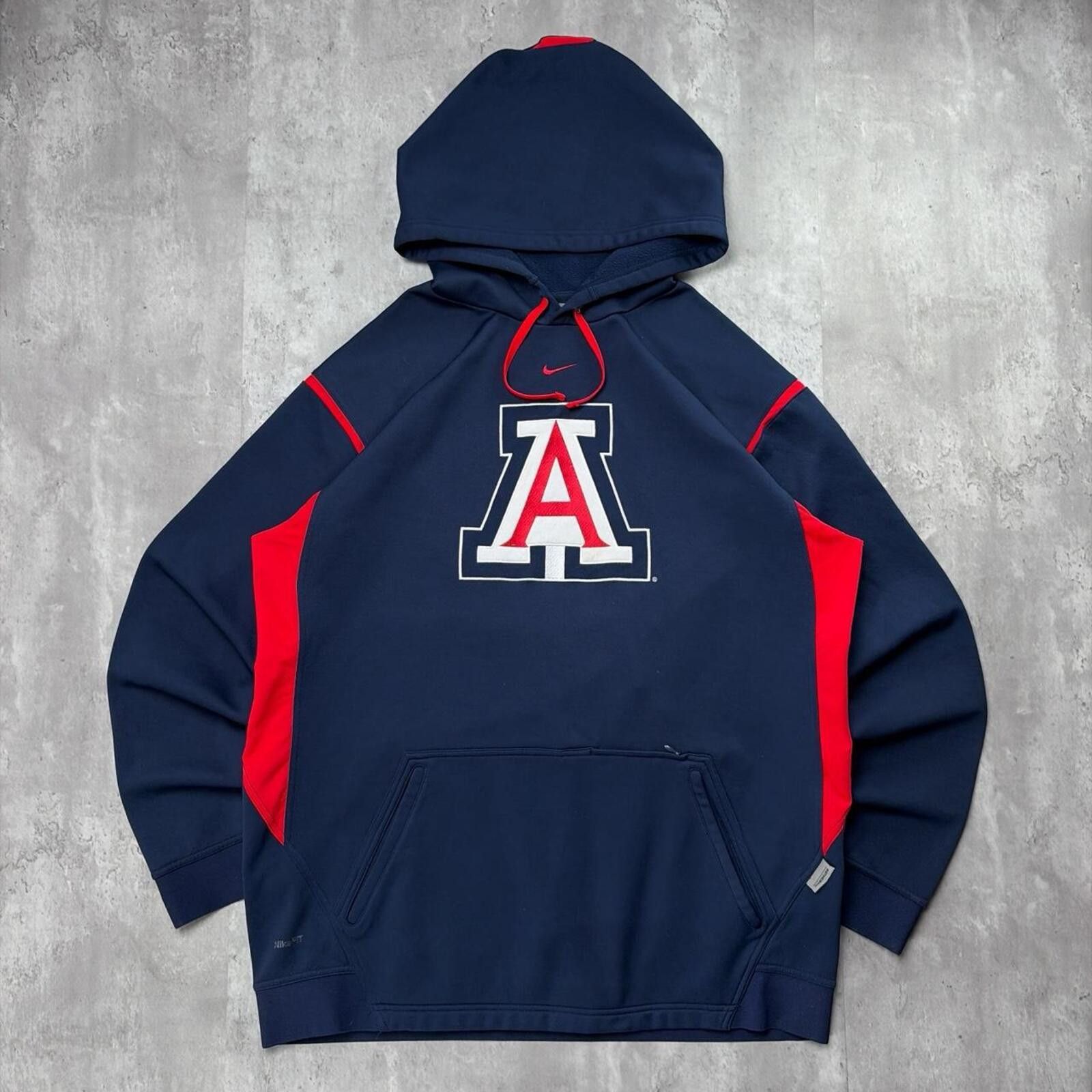 Nike Vintage Nike Team Middle Swoosh University Of Arizona Hoodie Size US L / EU 52-54 / 3 - 1 Thumbnail