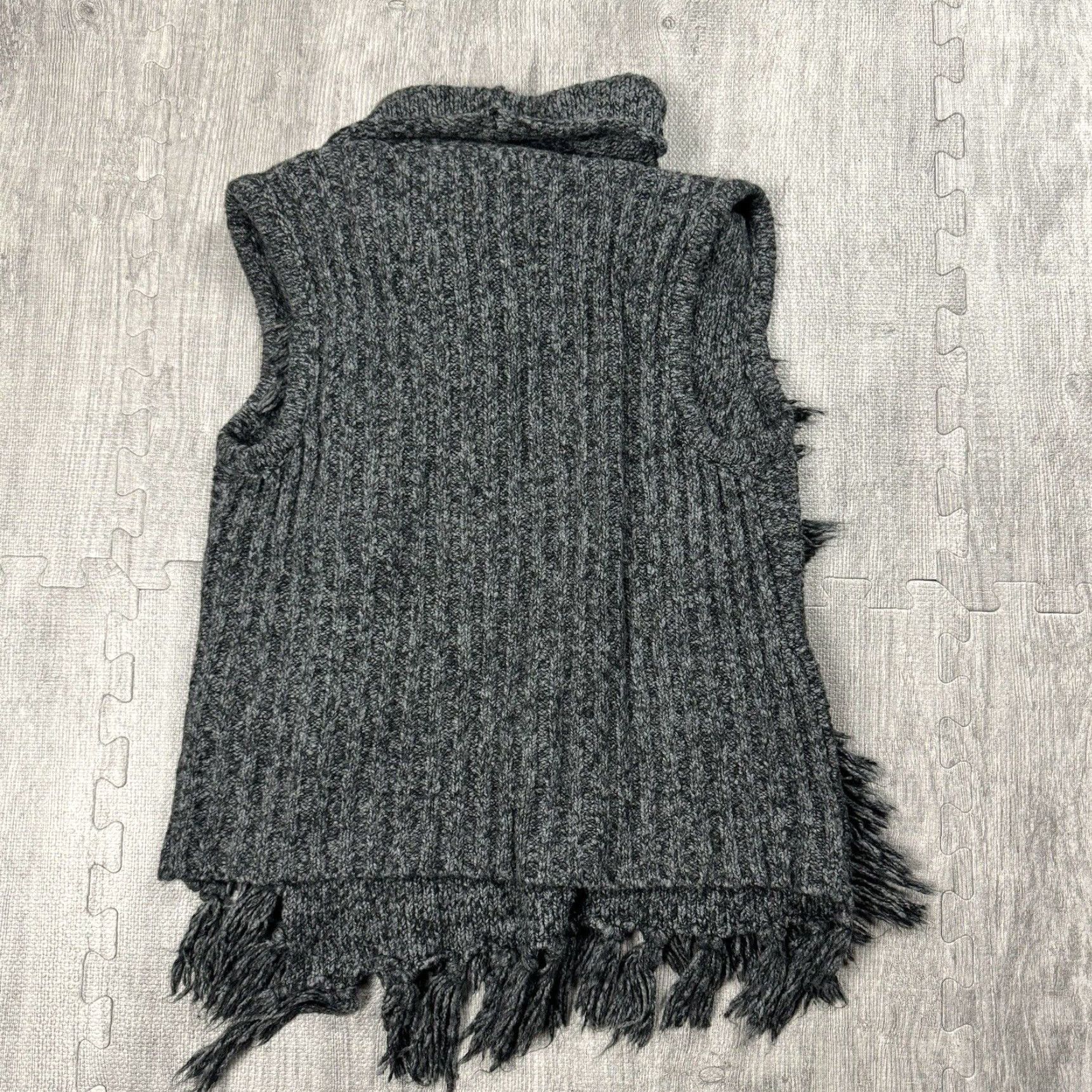 Vintage KENSIE OPEN FRONT FRINGE CHARCOAL GREY SWEATER VEST WRAP XS WOMENS Size XS / US 0-2 / IT 36-38 - 5 Thumbnail