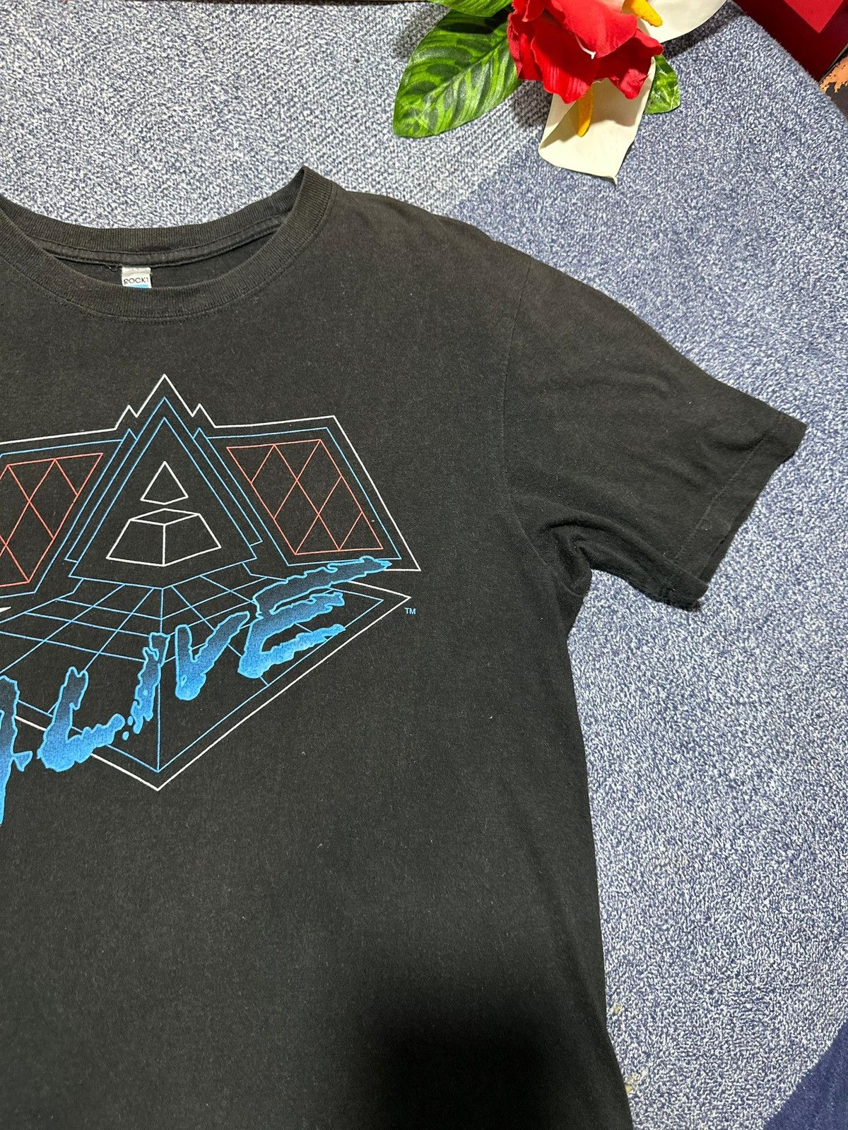 Band Tees archive Vintage 2007 DAFT PUNK "Alife" Album Tour Tee Size US M / EU 48-50 / 2 - 3 Thumbnail