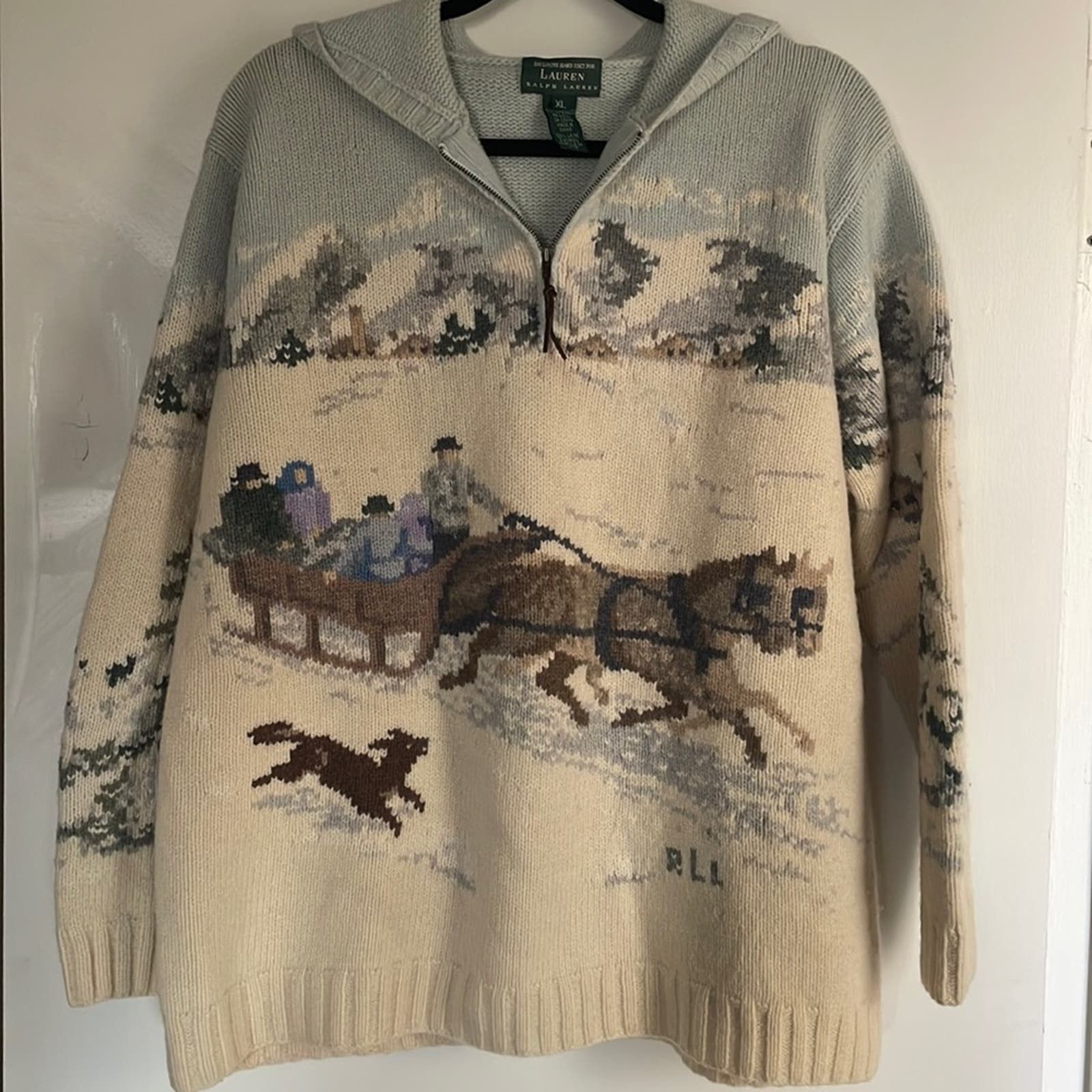 Image of Lauren Ralph Lauren VTG Ralph Laurent Lambswool Snow Scene Sled Dog Hood in Cream, Women's (Size XL