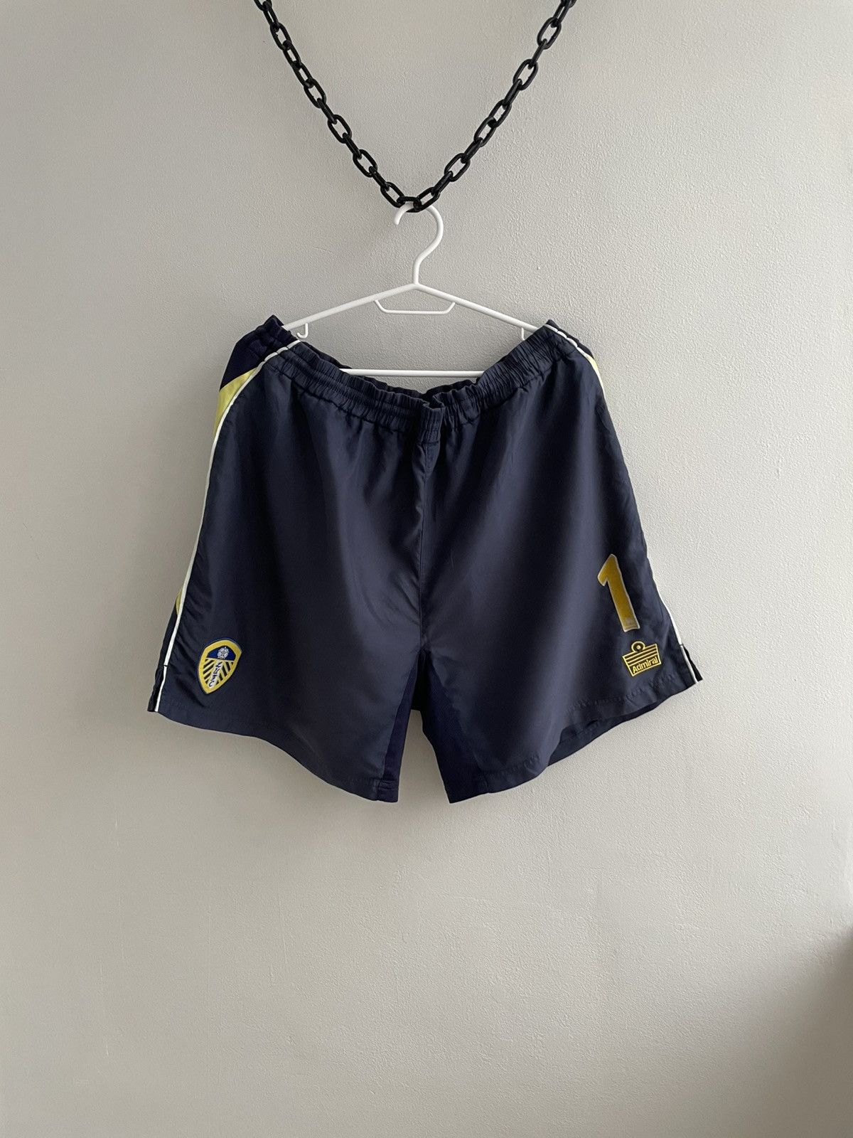 Vintage LEEDS UNITED 2005 2006 GOALKE FOOTBALL SHORTS JERSEY ADMIRAL Size US 36 / EU 52 - 1 Thumbnail