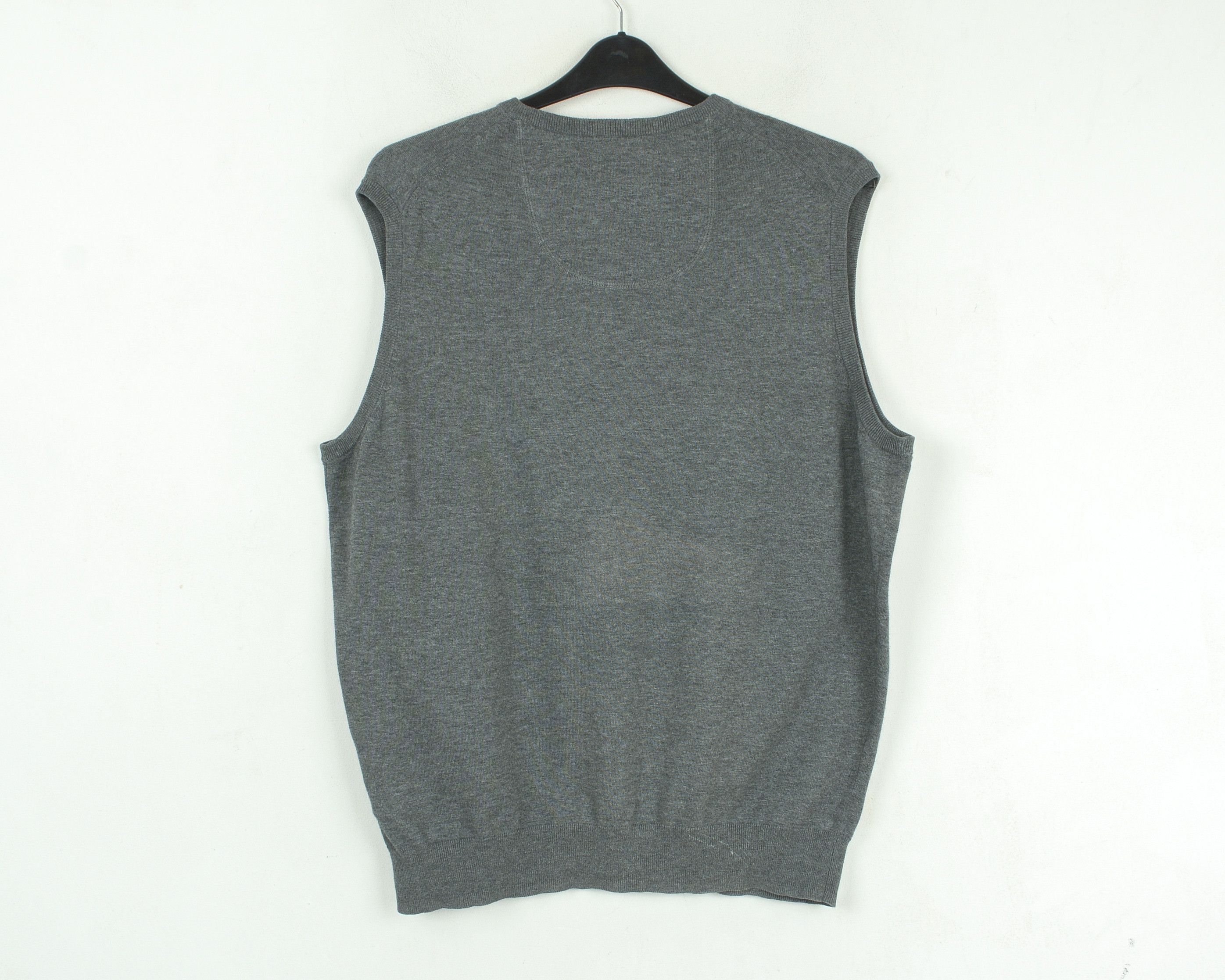 Designer CHRISTIAN BERG Mens XL Sleeveless Pullover Waistcoat V-Neck Size US XL / EU 56 / 4 - 2 Thumbnail