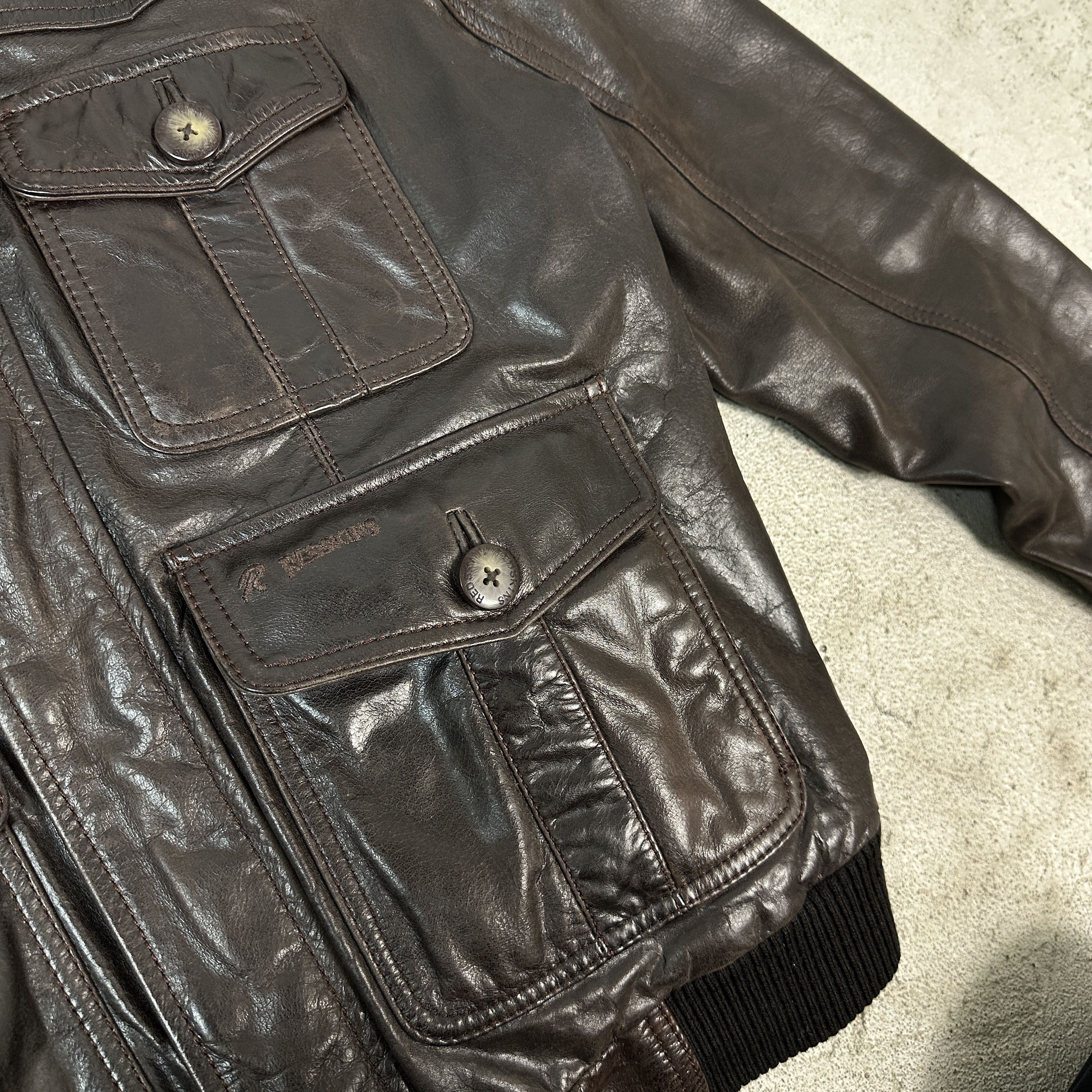 NFL × Vintage Vintage Redskins Bomber Leather Jacket Size US XL / EU 56 / 4 - 3 Thumbnail