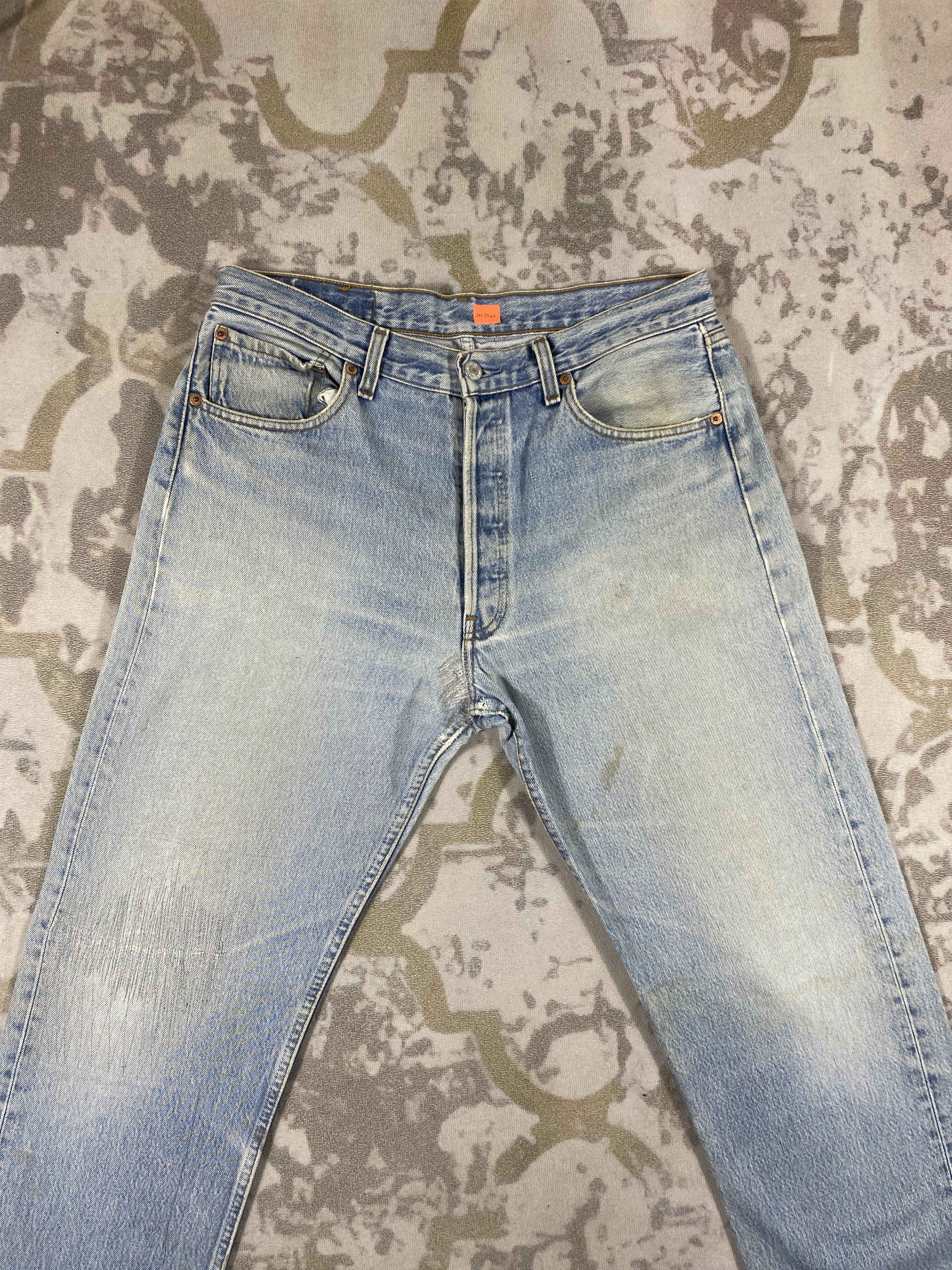 Levi's Blue Wash Vintage Levi's 501 33x33 Denim-JN3962 Size US 33 - 3 Thumbnail