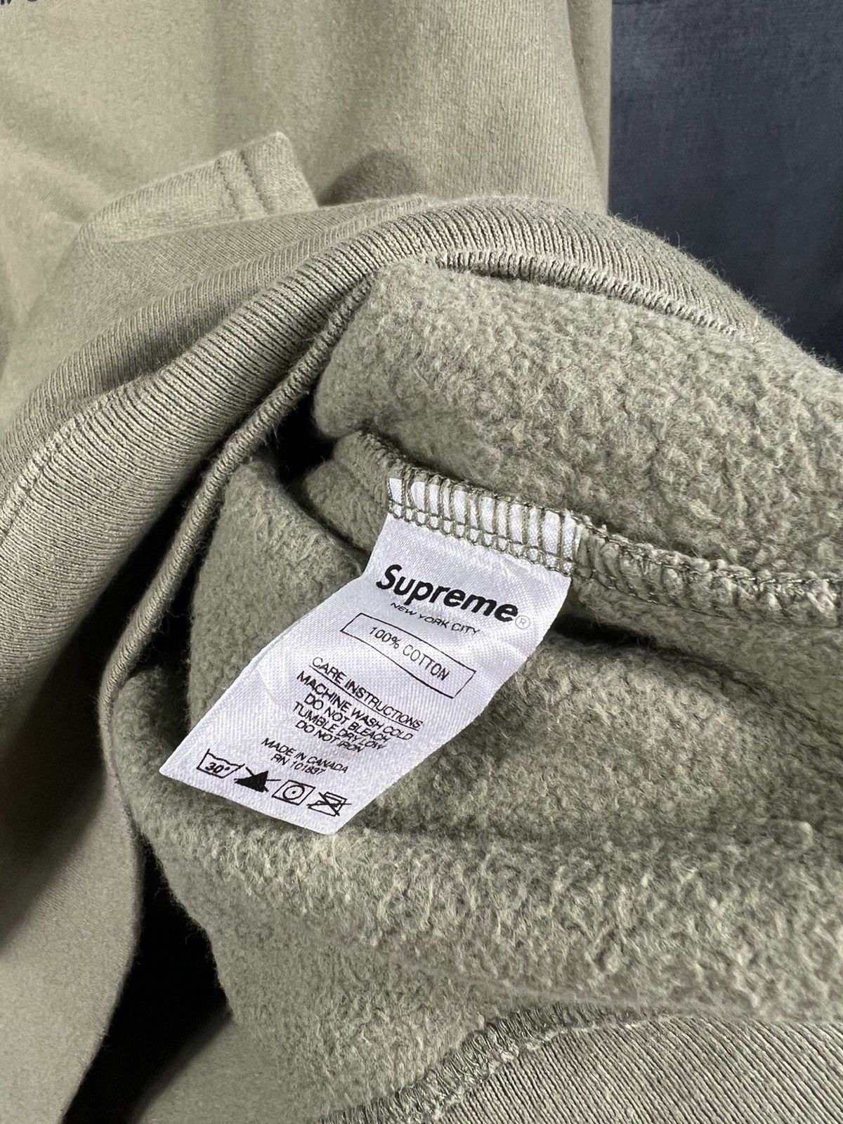 Supreme Supreme Vampire Hoodie (FW18) Size US M / EU 48-50 / 2 - 6 Thumbnail