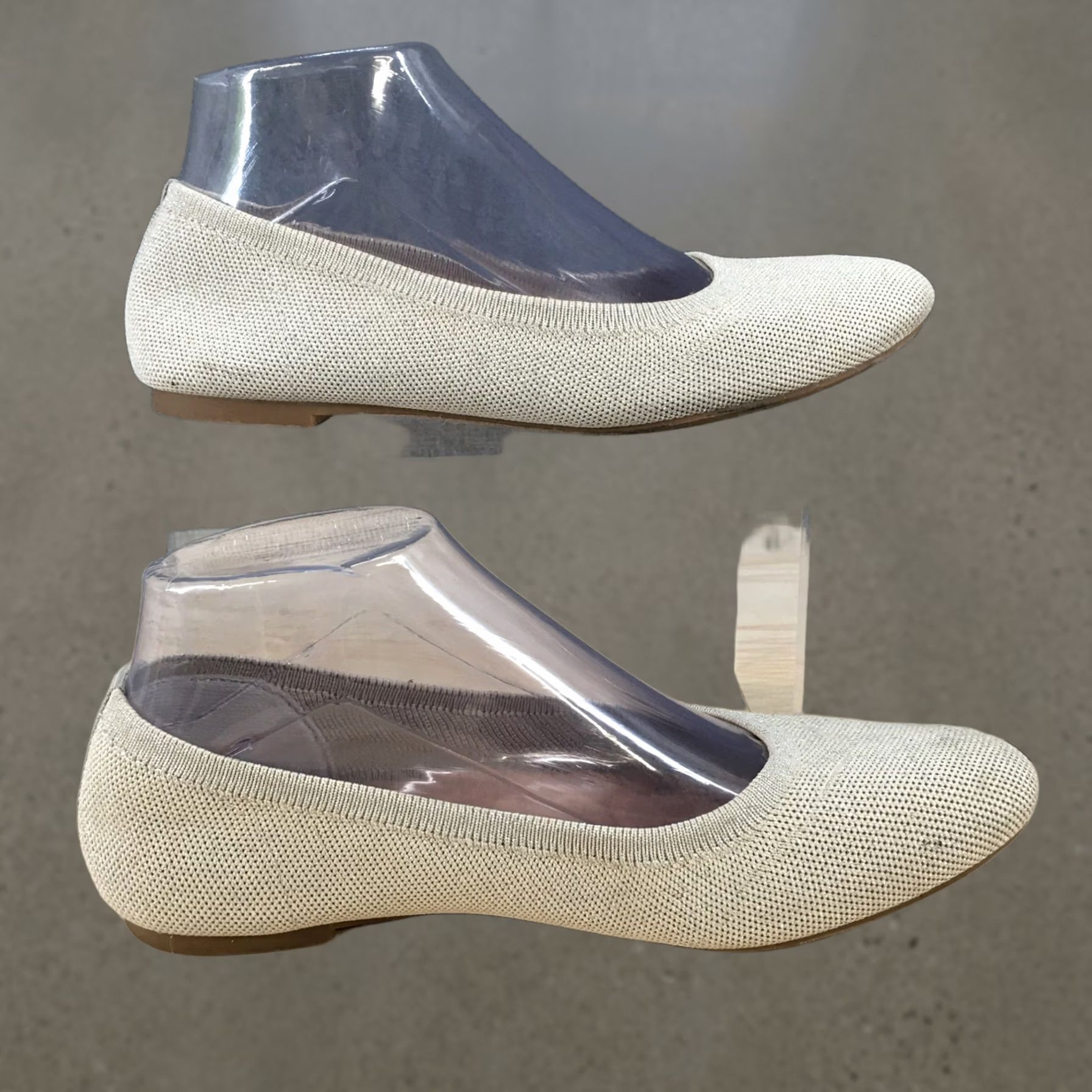 Old Navy Old Navy Womens Ballet Flat Beige Almond Toe Knit Casual Low Top, Size 7, Slip On, Flat Heel, Comfortable Walking Shoes Size M / US 6-8 / IT 42-44 - 1 Thumbnail