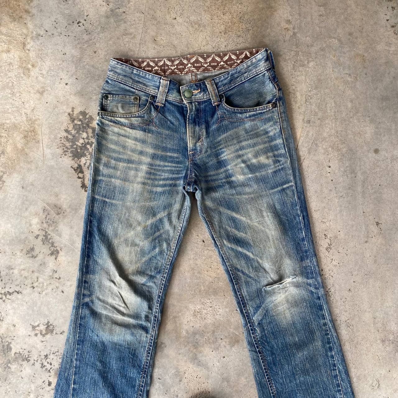 Edwin FLARED VINTAGE EDWIN JAPAN BULLS BOOTCUT DISTRESSED DENIM Size US 30 / EU 46 - 12 Thumbnail
