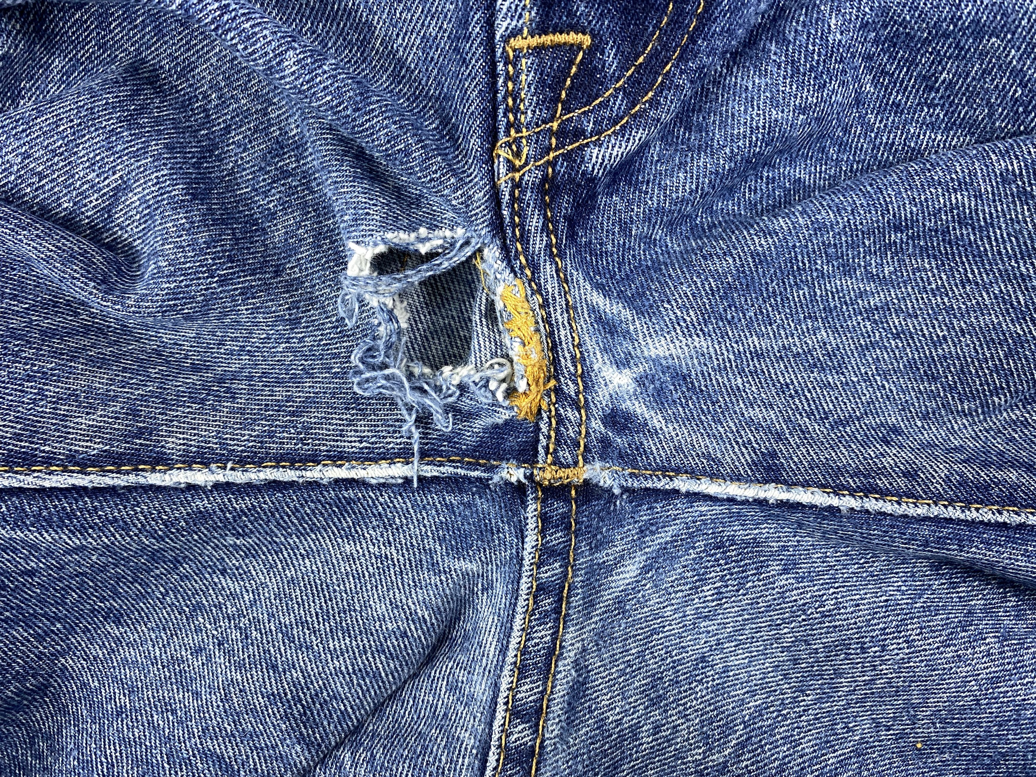 Japanese Brand Blue Vintage Levi's 501 Jeans 33x31 Denim -JN1688 Size US 33 - 13 Thumbnail