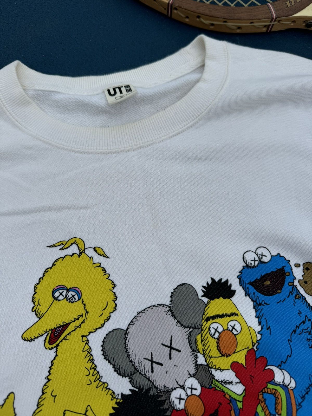 Kaws × Uniqlo Kaws X Uniqlo X Sesame Street Crewneck Sweatshirt Size US XL / EU 56 / 4 - 4 Thumbnail