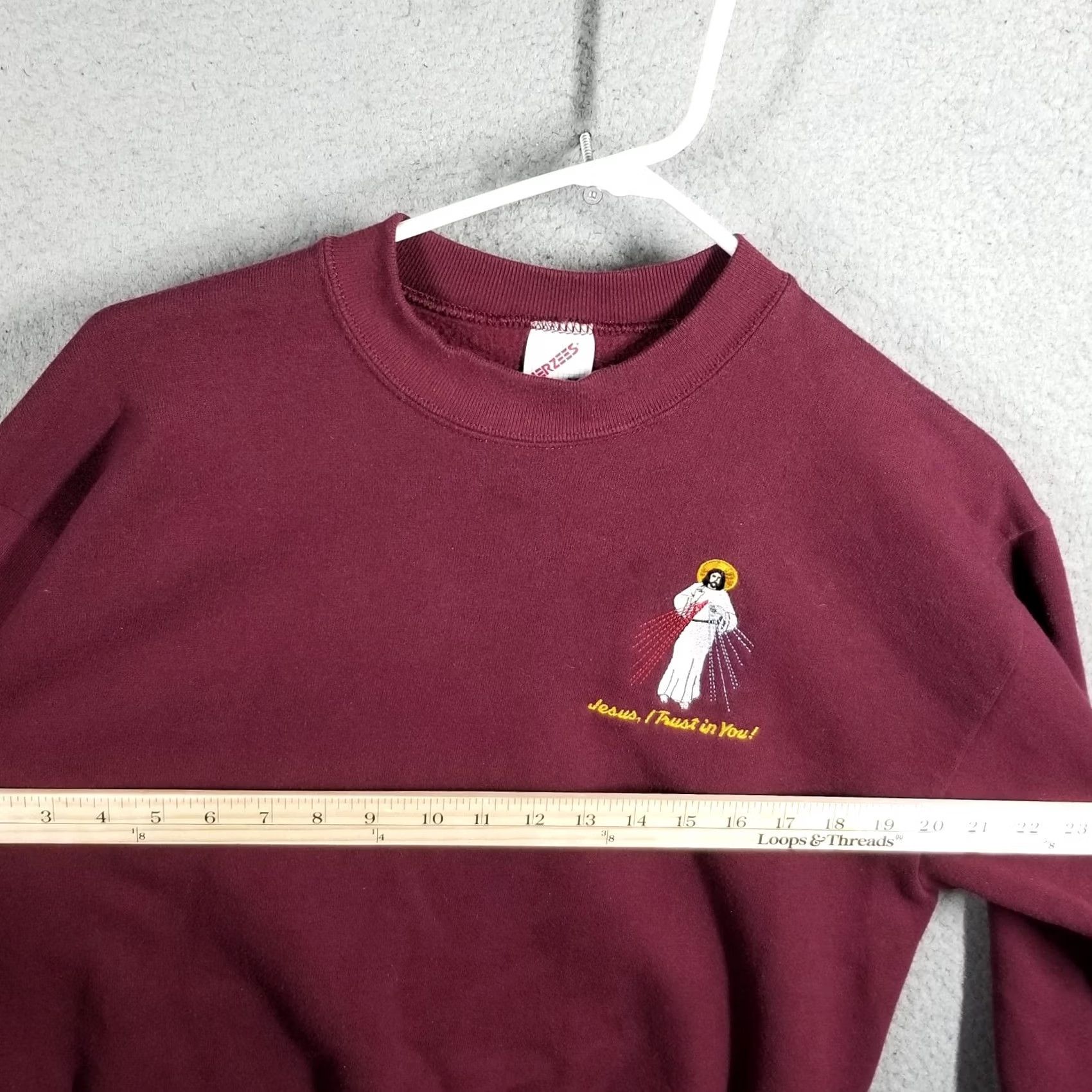 Fruit Of The Loom Vintage Jesus I Trust in You Crewneck Sweatshirt Medium Maroon 1990s Cotton Blend Mens Womens Boys Girls (adjust as applicable) Size US M / EU 48-50 / 2 - 7 Thumbnail